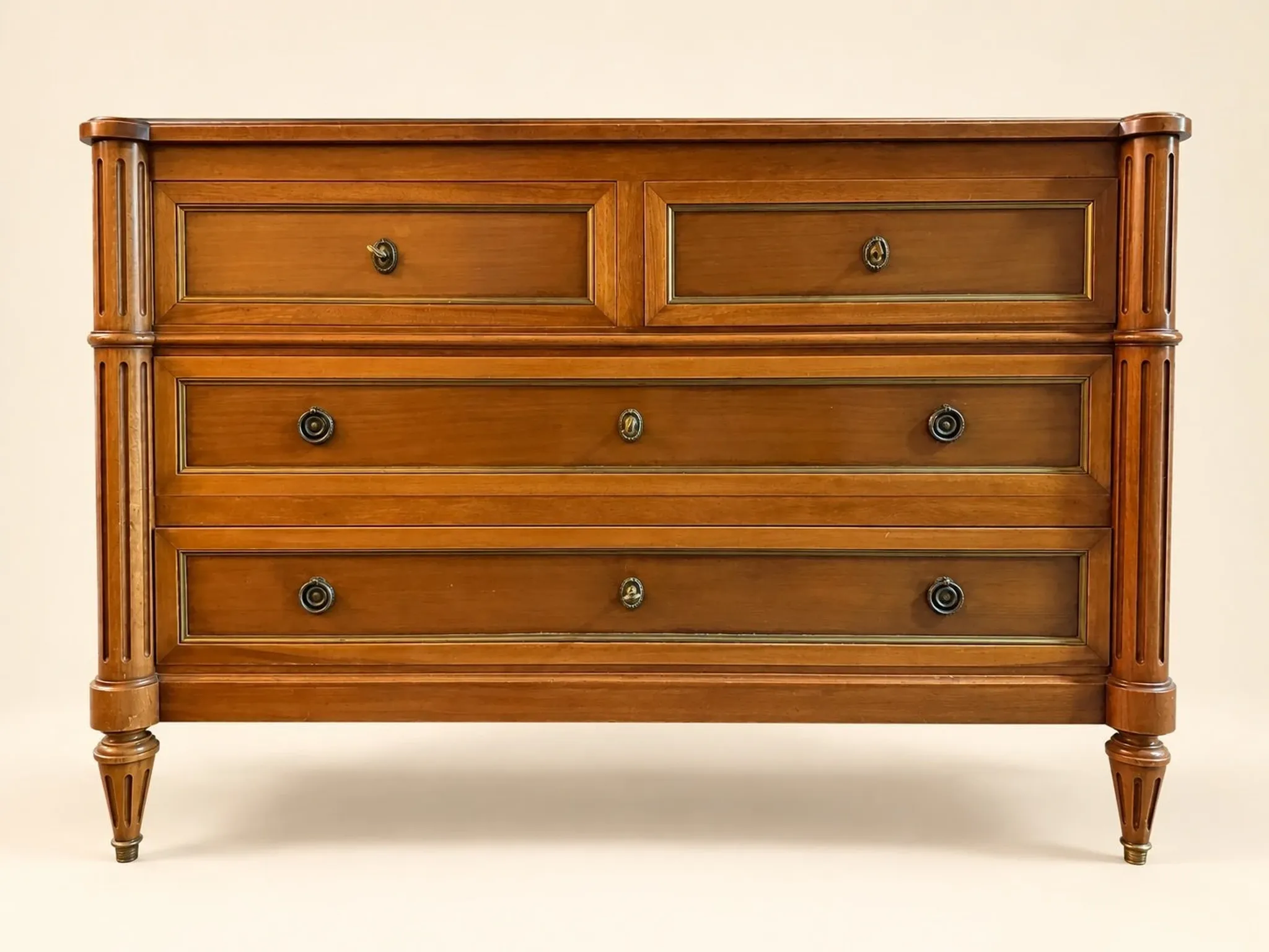 Louis XVI style commode – Solid mahogany – Brass inlays – Late 19th century