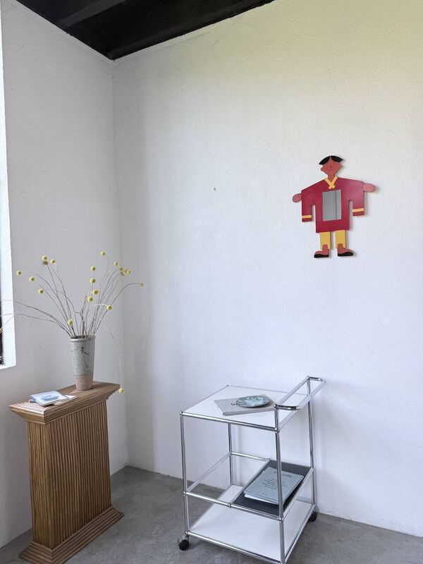 Miroir enfant personnage bois peint