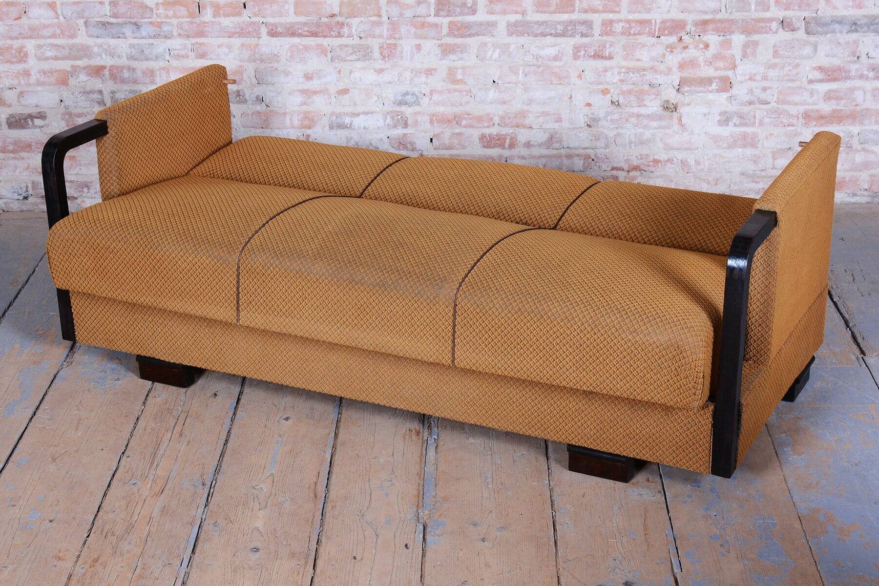 Czech Art Deco Sofas and Lounge Chairs in Beech and Oak attributed to Jindrich Halabala for Up Závody, 1930s, Set of 3