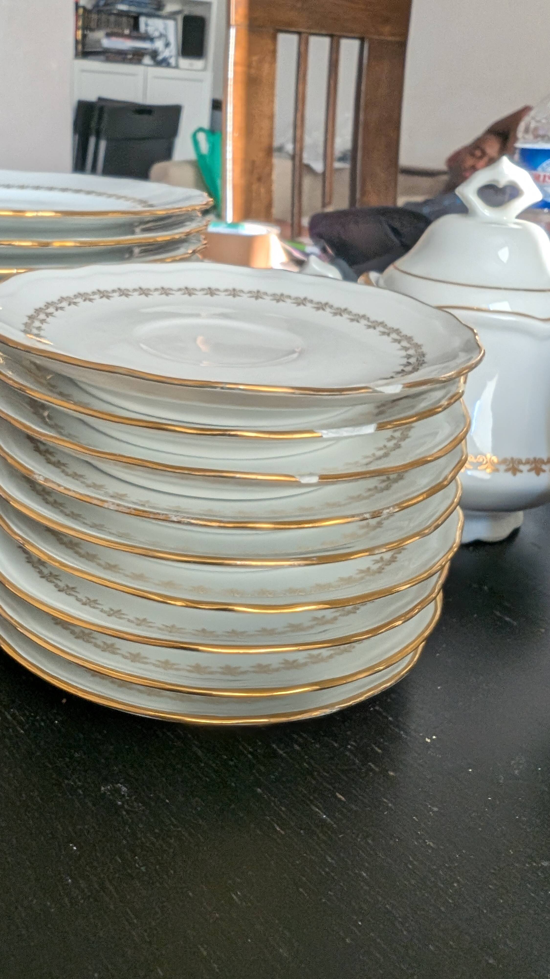 Coffee and dessert service 37 pieces porcelain Louroiux - Ph. Deshoulieres