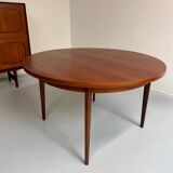 Table de repas a rallonge en teck design scandinave  Niels Otto Moller