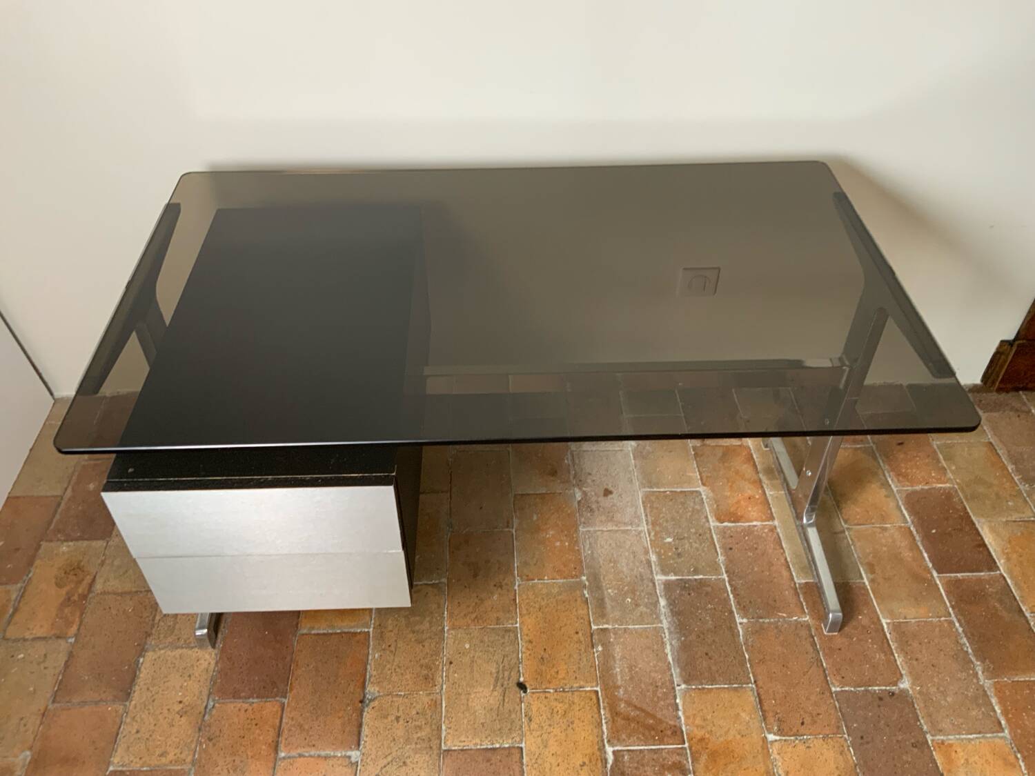70´ desk