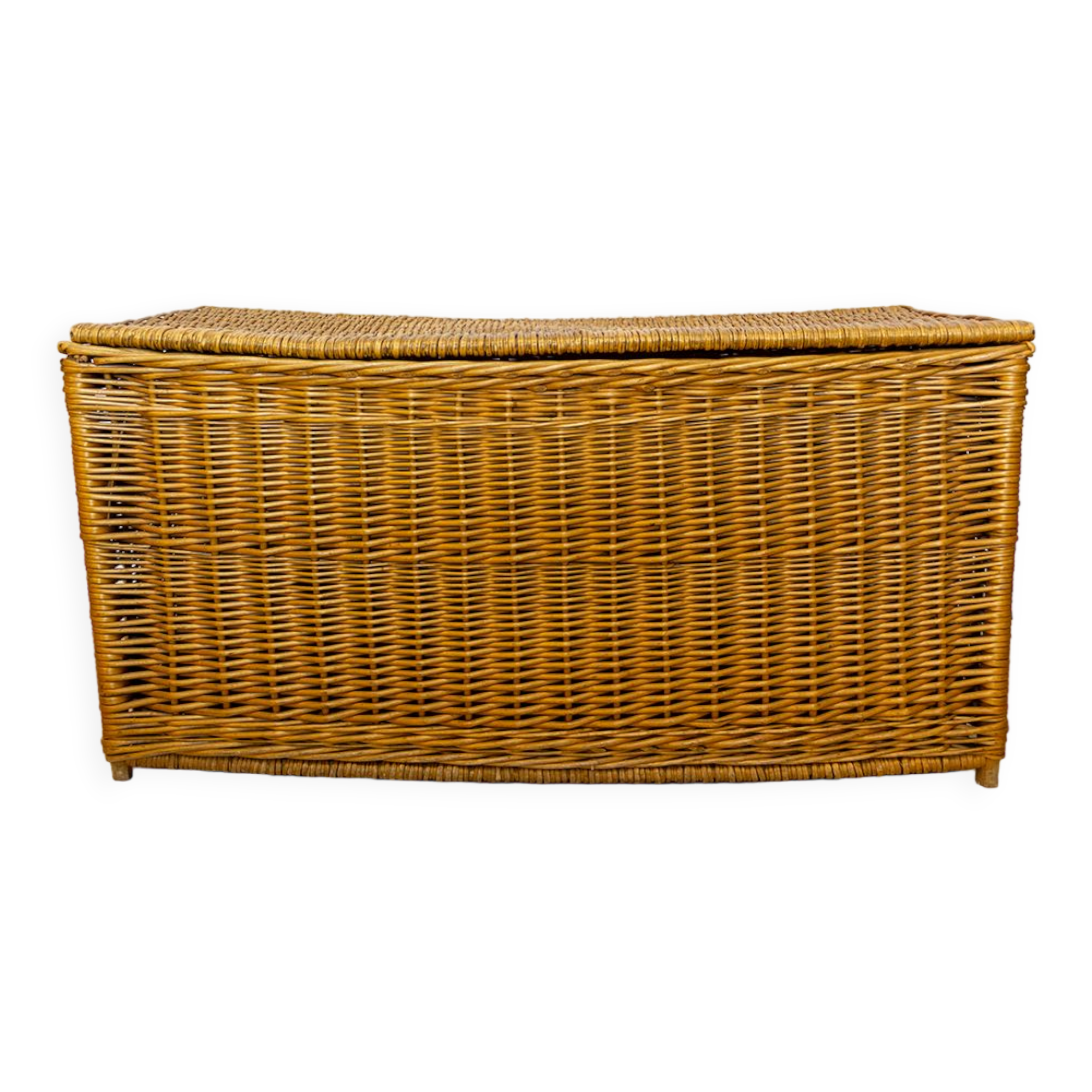 Vintage wicker trunk, Spain 1970