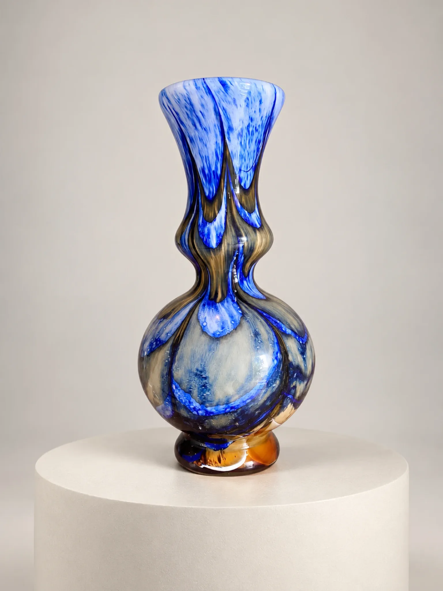 Mid-century Murano vase by Carlo Moretti
