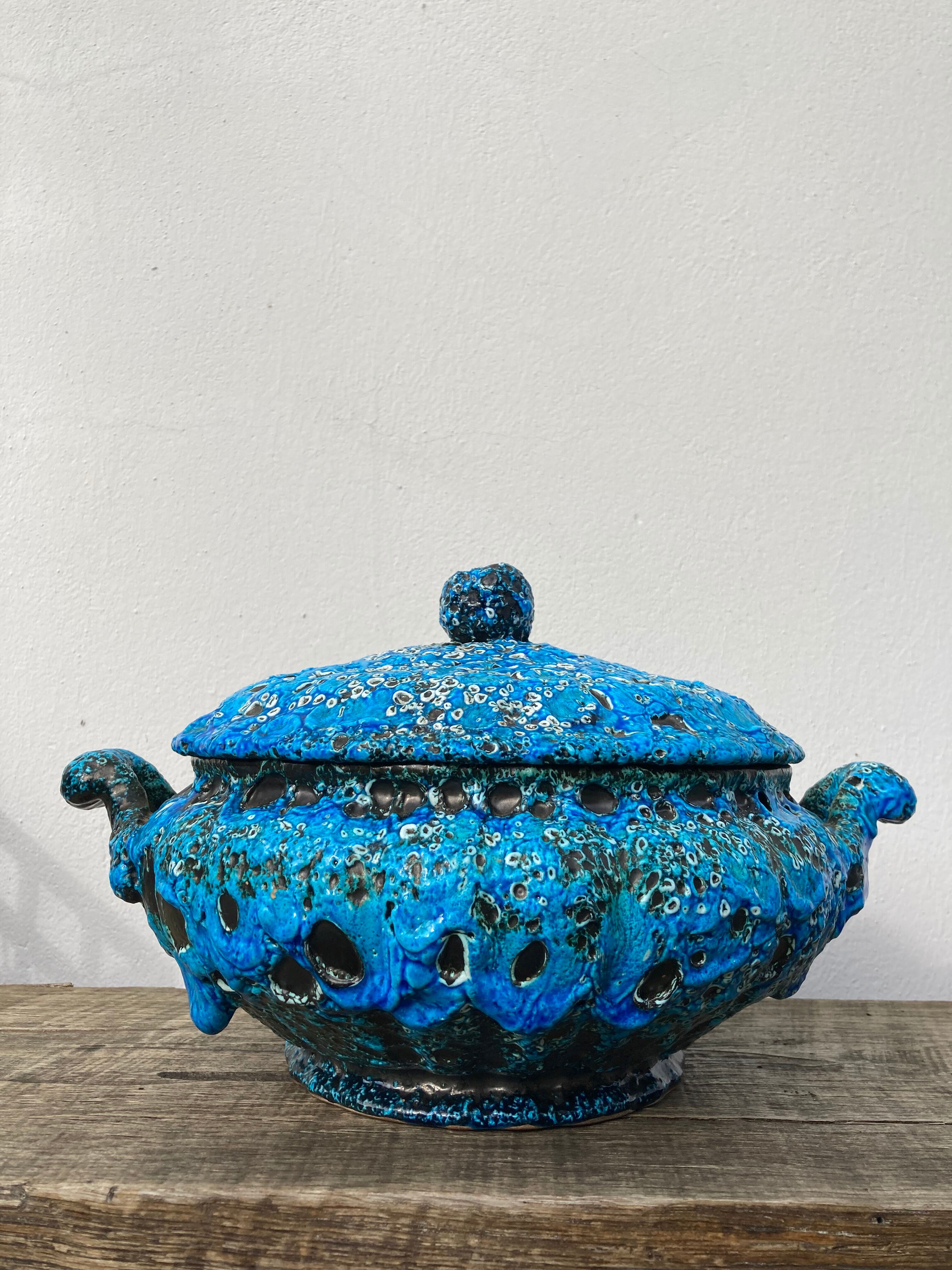 Glacier ennamel tureen vintage turquoise blue 1960 / cyclops varnished earthenware by Charles Cart