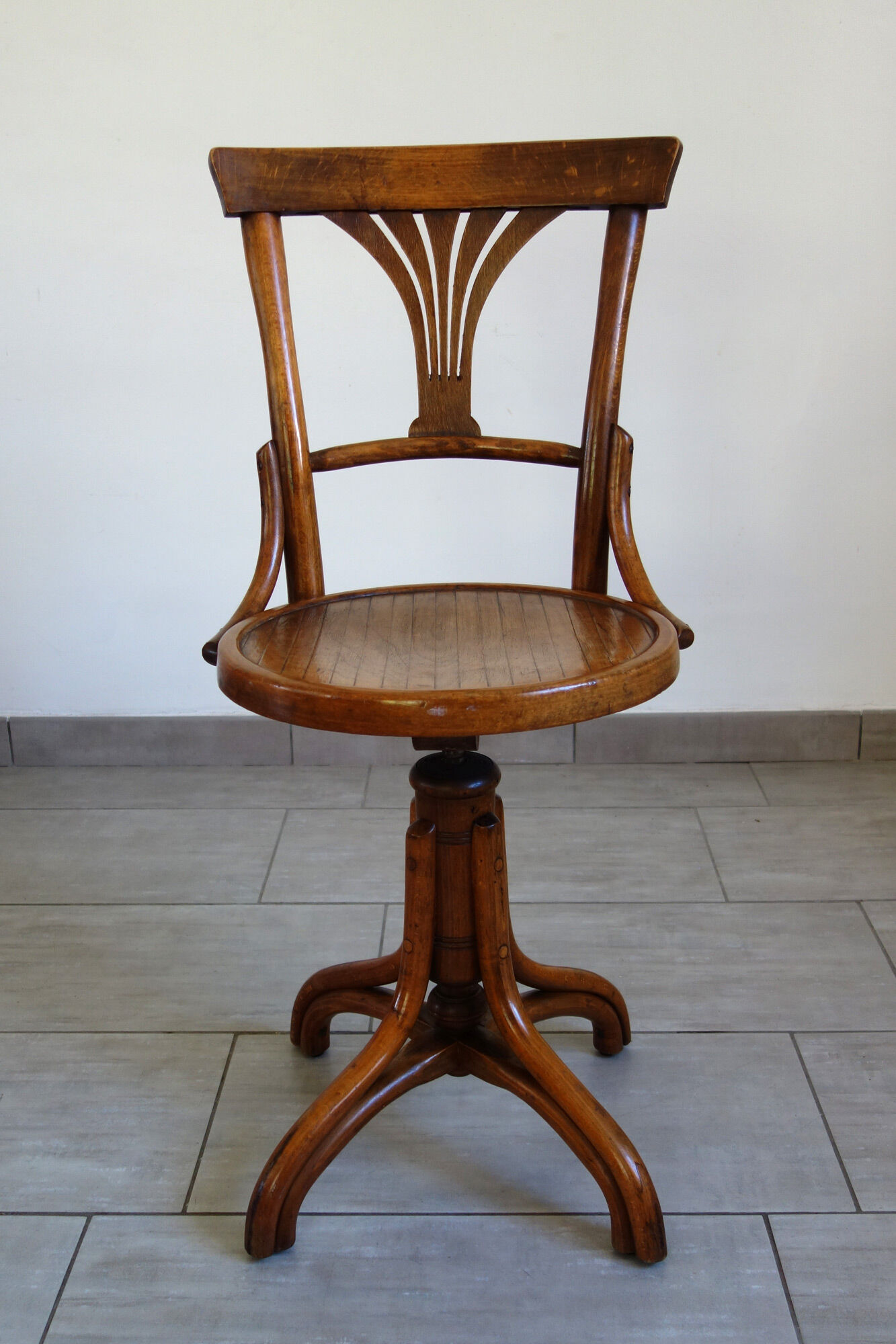 Vintage typing chair by Walter Baumann before 1930