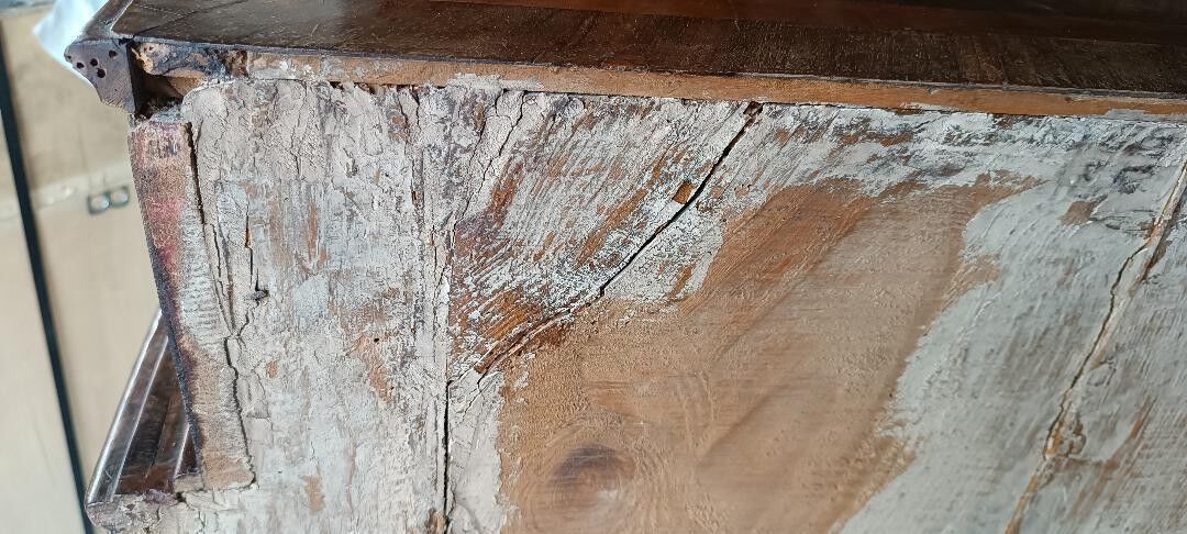 Antique veneered and inlaid commode, 18th century, Northern Italy.