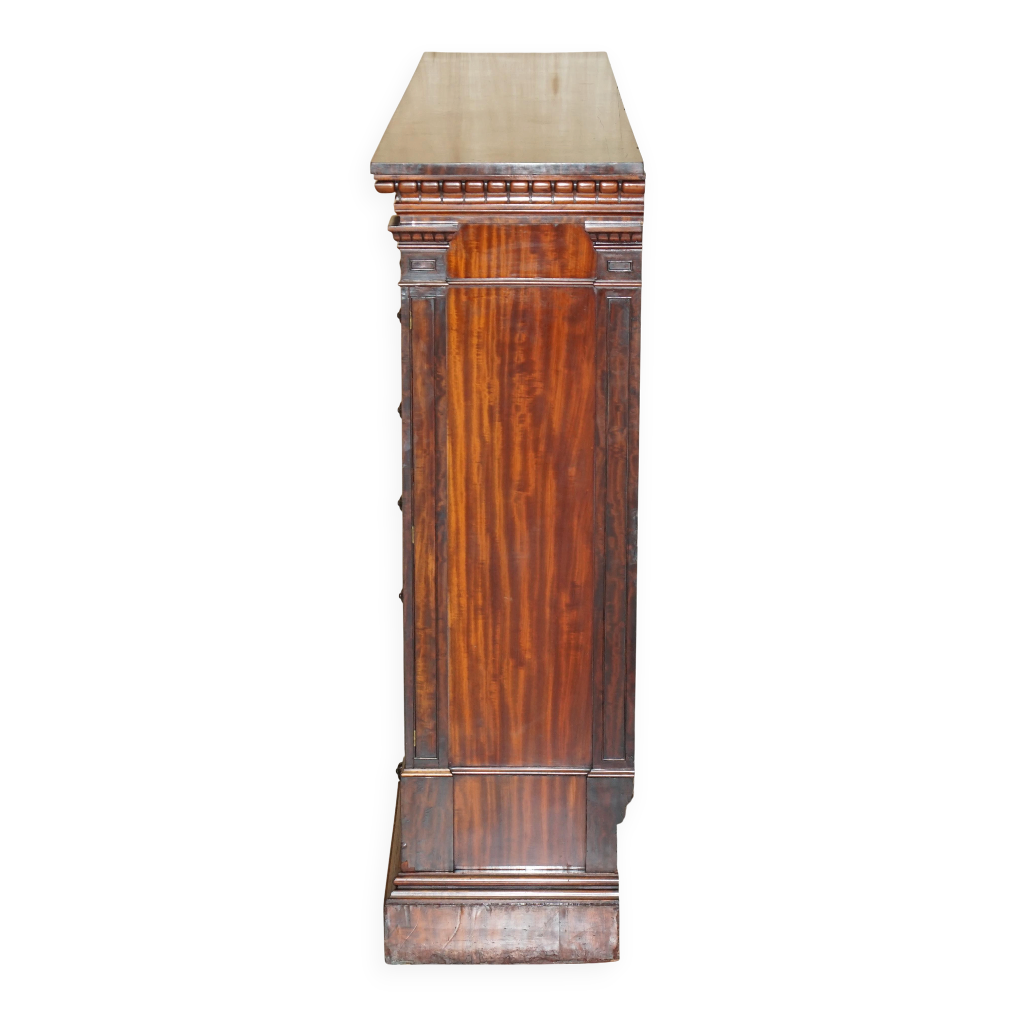 Wellington Antique Furniture 1830 in Flamed Wood