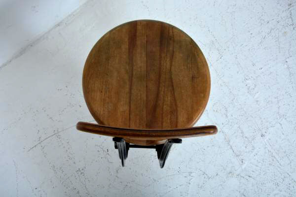 Singer workshop stool
