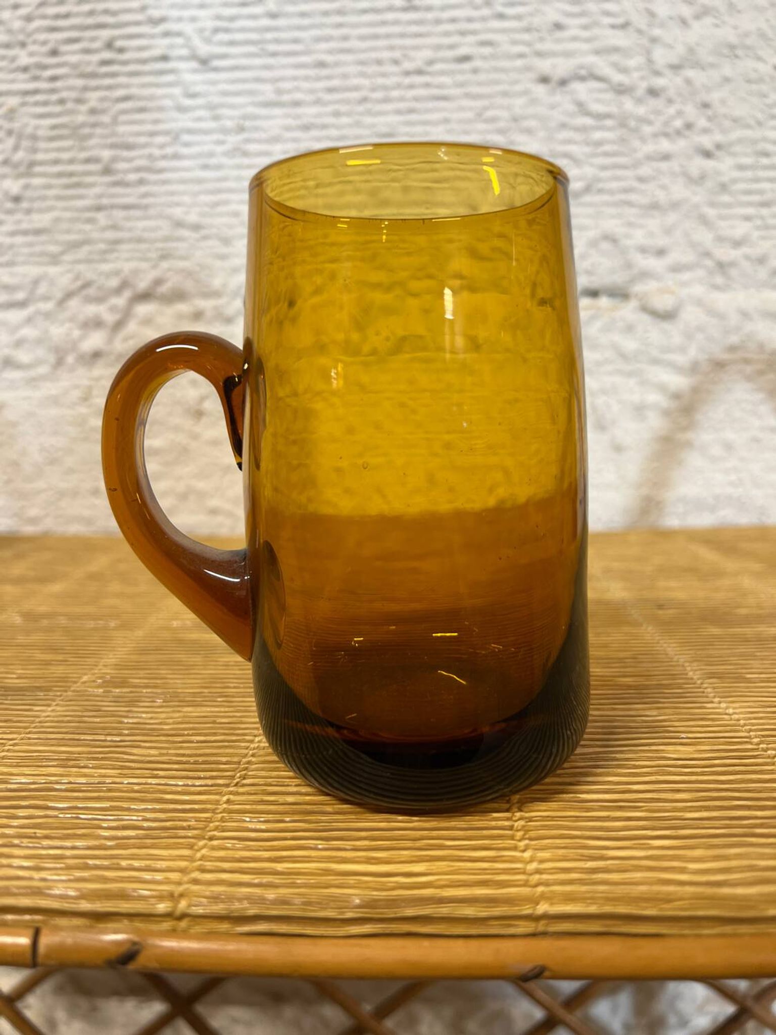 Tasses à sangria en verre ambré