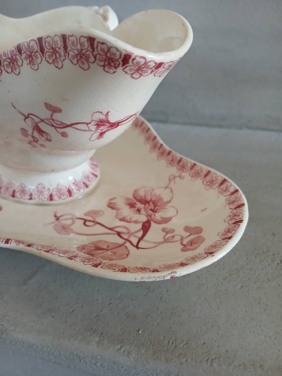 Antique sauce boat in Gien ironstone.