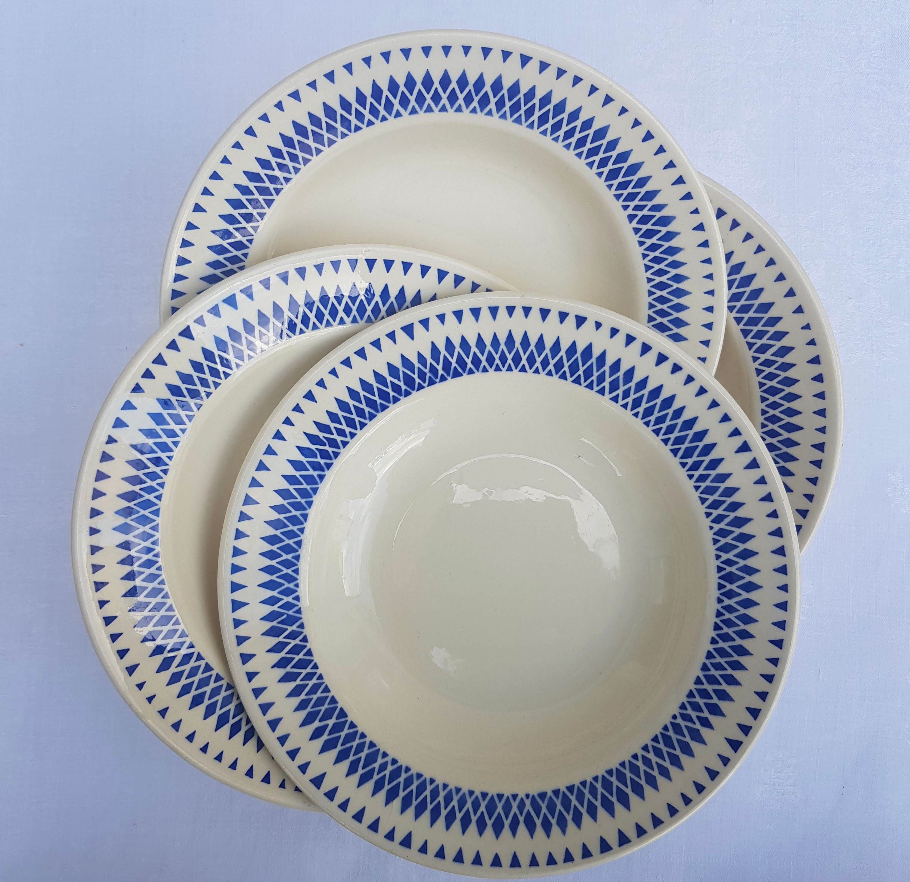 Badonviller Set of 4 hollow plates with blue geometric decoration