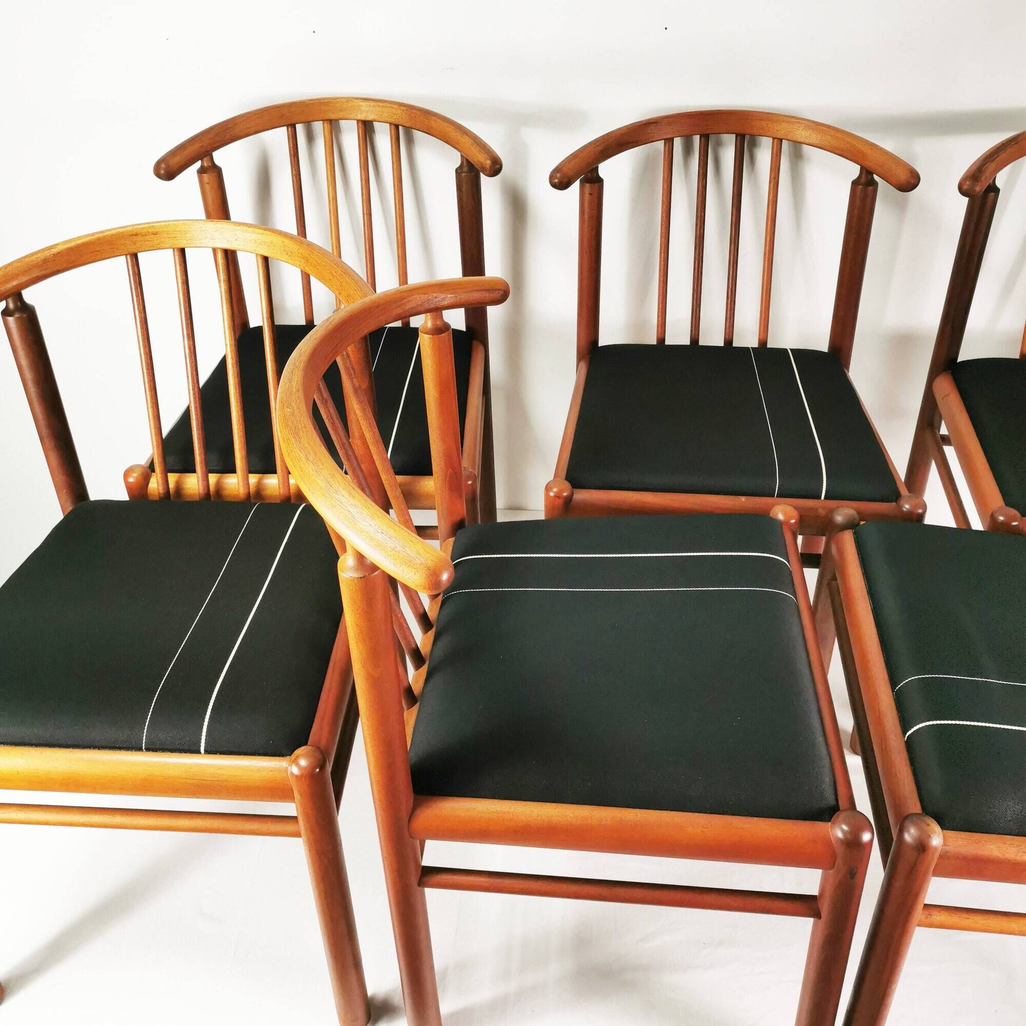 Ensemble de 6 chaises en teck, style Mid-Century, Danemark, années 1970.