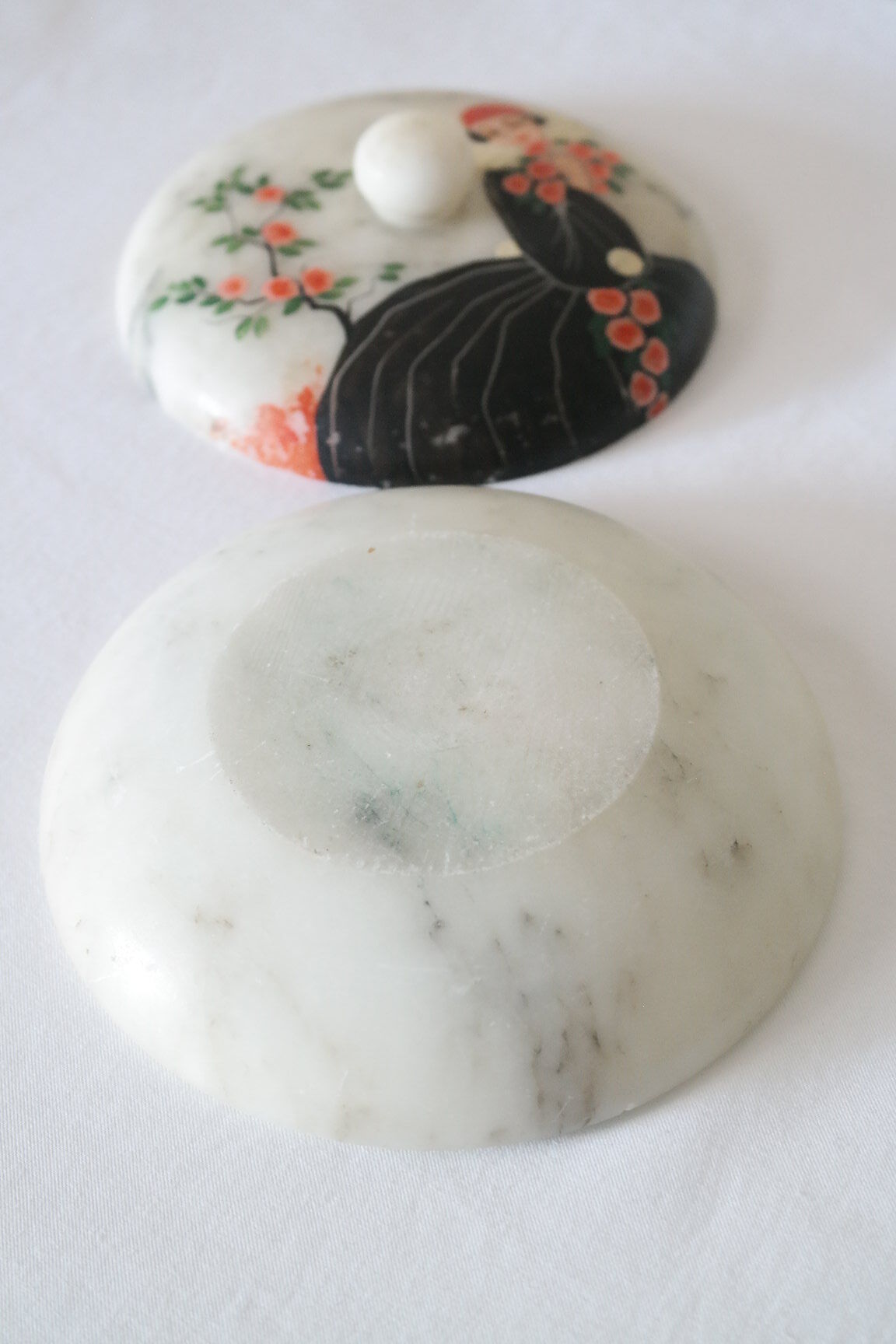 Hand-painted art deco round box