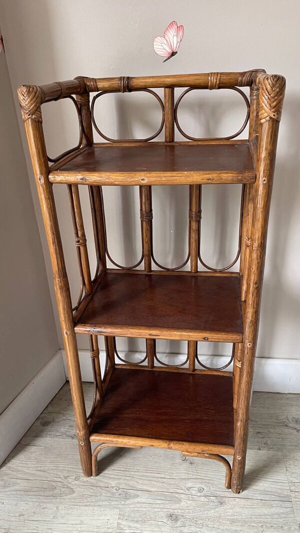 Etagère, bibliothèque vintage en rotin
