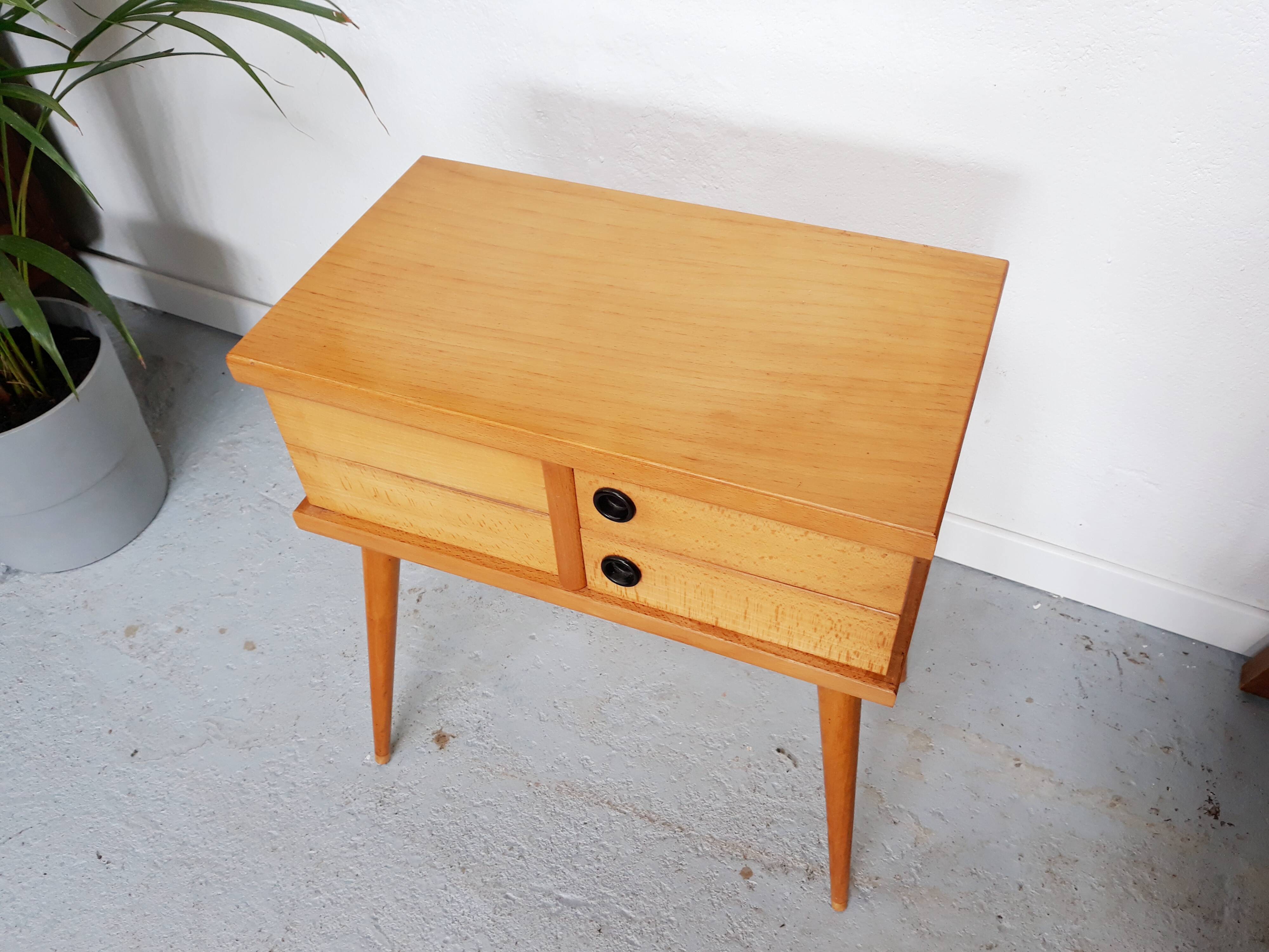 Vintage compass feet sewing worker