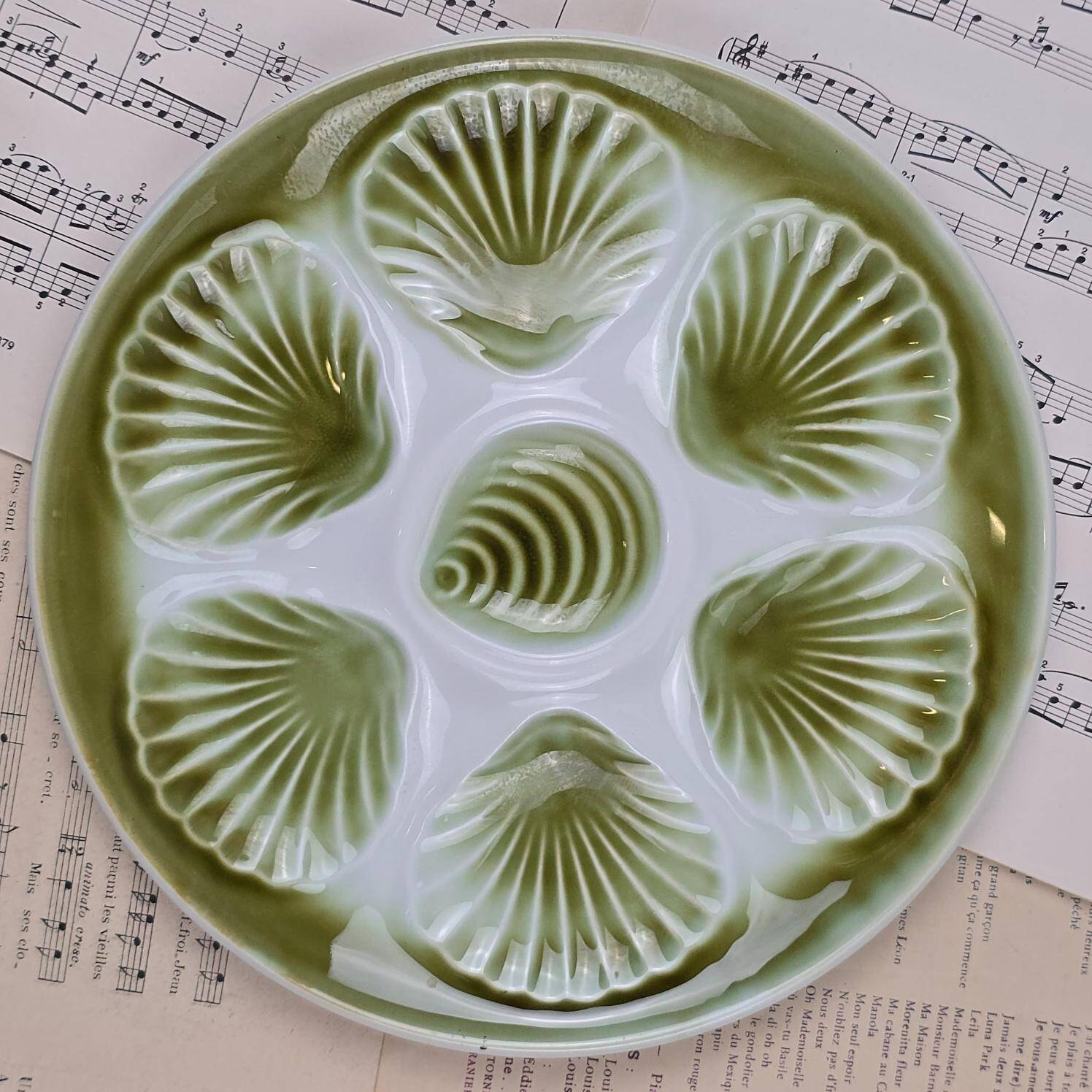 Set of 6 Moulin des Loups oyster plates – vintage green earthenware