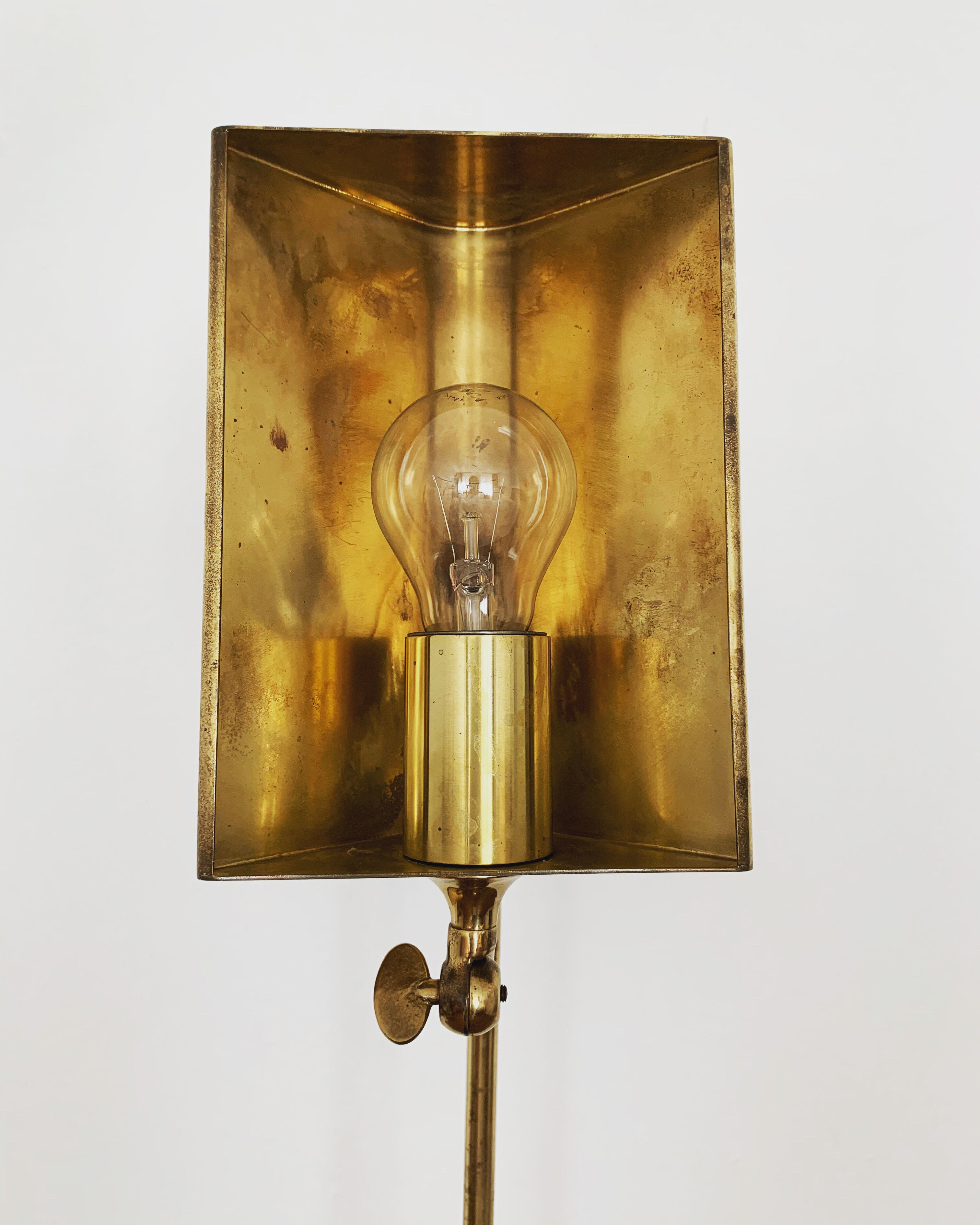 1970s adjustable brass floor lamp by Florian Schulz