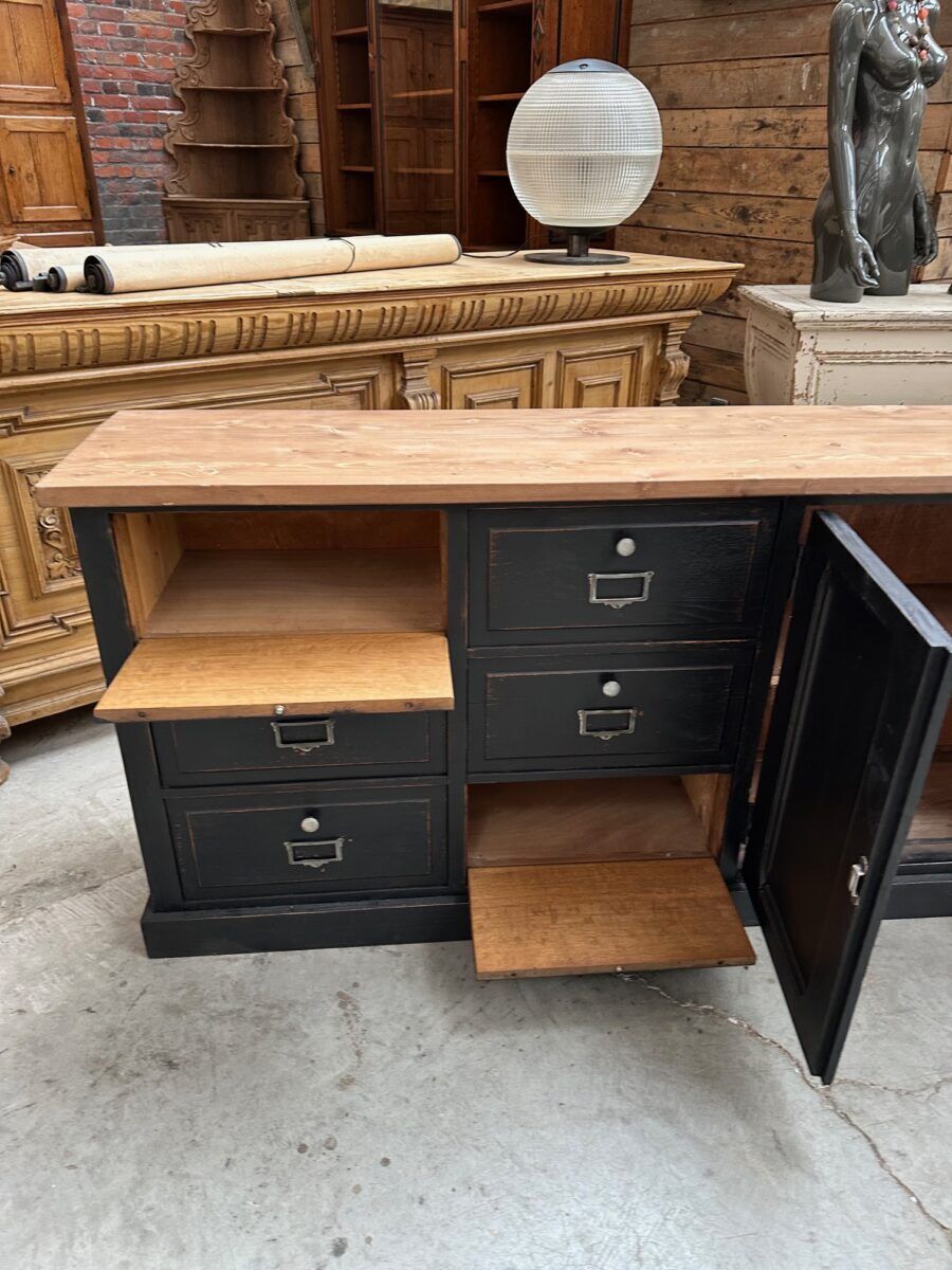 Handcrafted enfilade