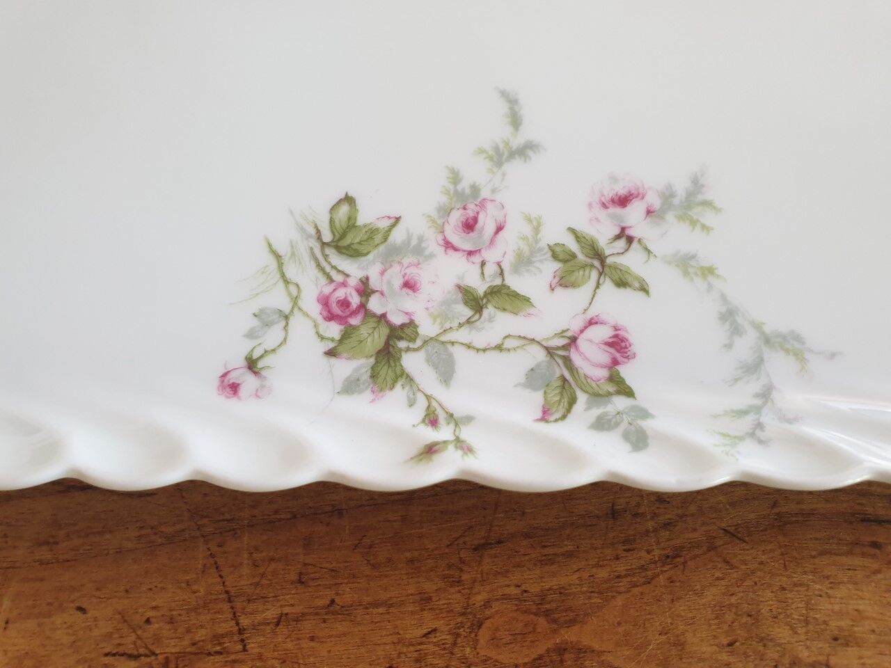 Antique cake dish