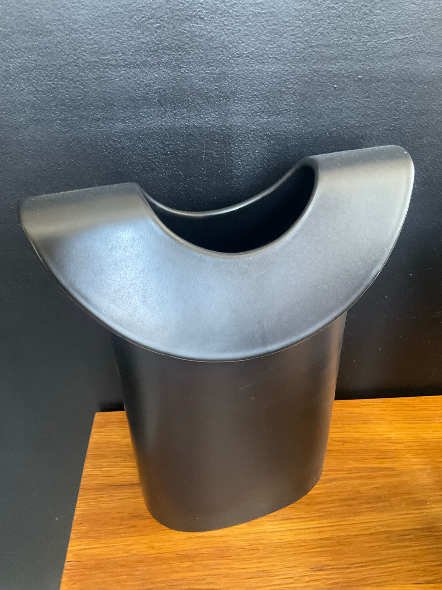 Trio de vases design par Paulus Van Leeuwen