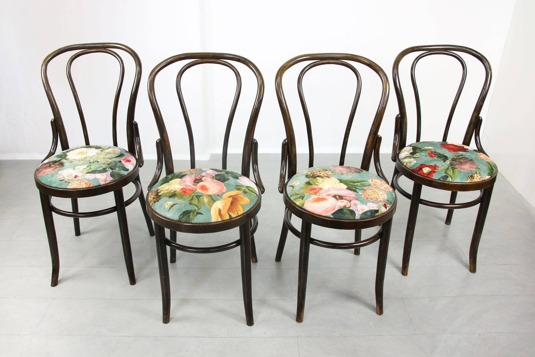 Vintage Velvet No. 18 Dining Chairs by Michael Thonet, Set of 4