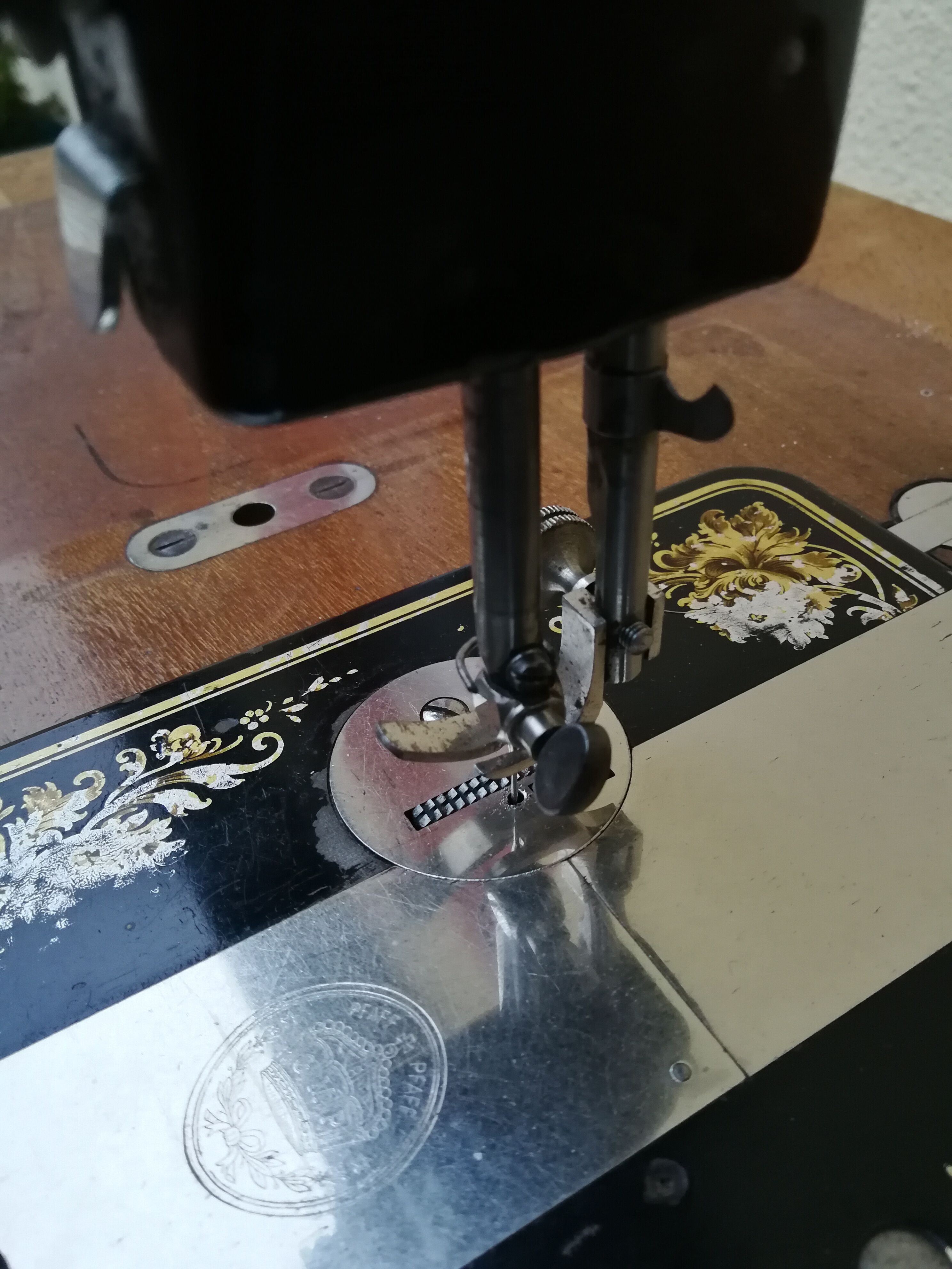 Lot De 5 Bobines Métalliques Pour Machine à Coudre Pfaff 230/260/262/360/362