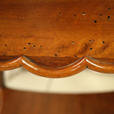 Table de chevet style Régence en noyer et marbre