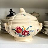 Digoin Sarreguemines earthenware tureen, “Yann” service