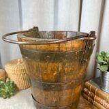 Old bucket in wood & metal 19th century