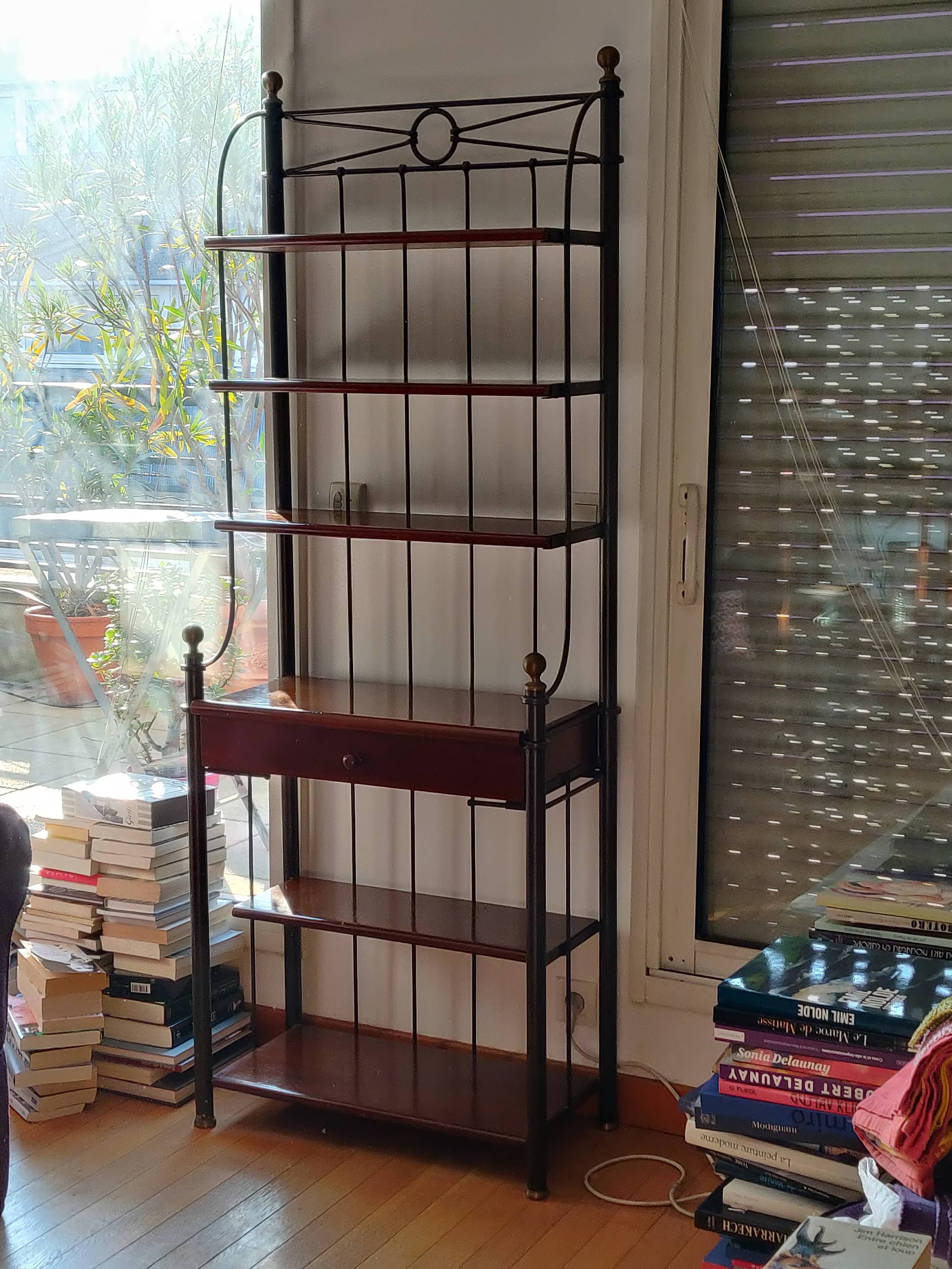 Grange shelf in wood and metal