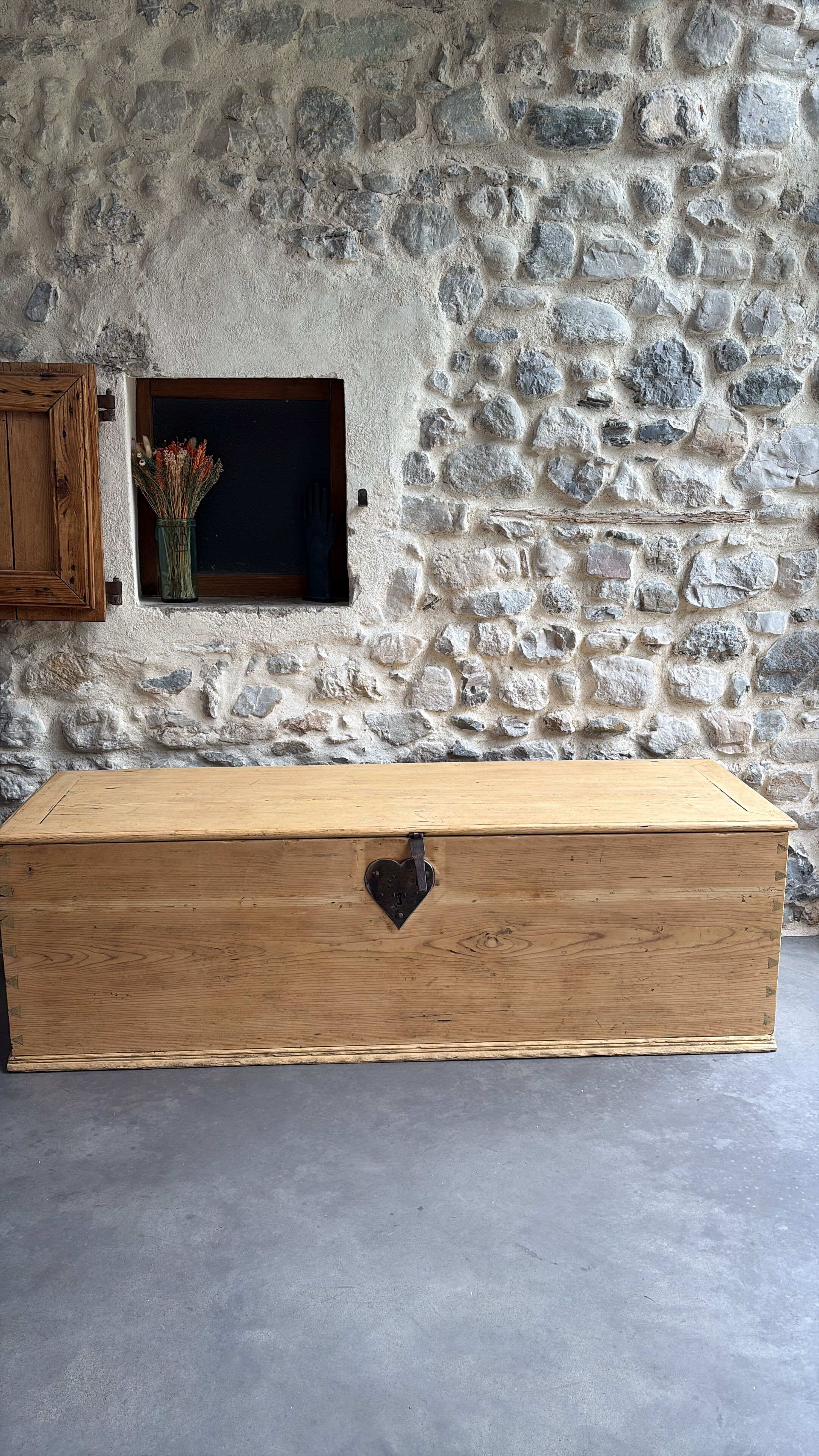 Savoyard wedding chest popular art