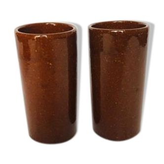 2 sandstone cups