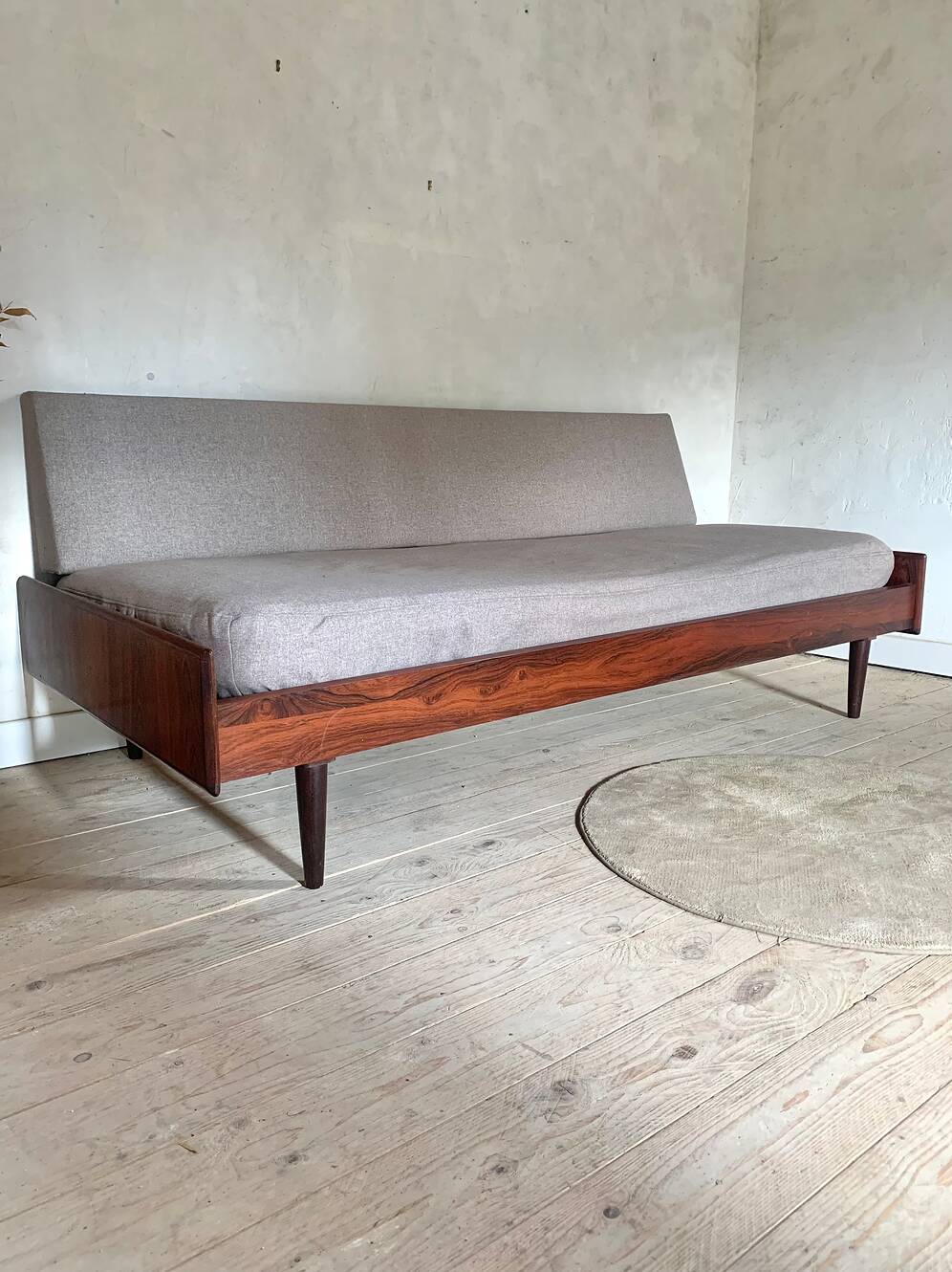 Daybed Scandinavian vintage rosewood sofa bed