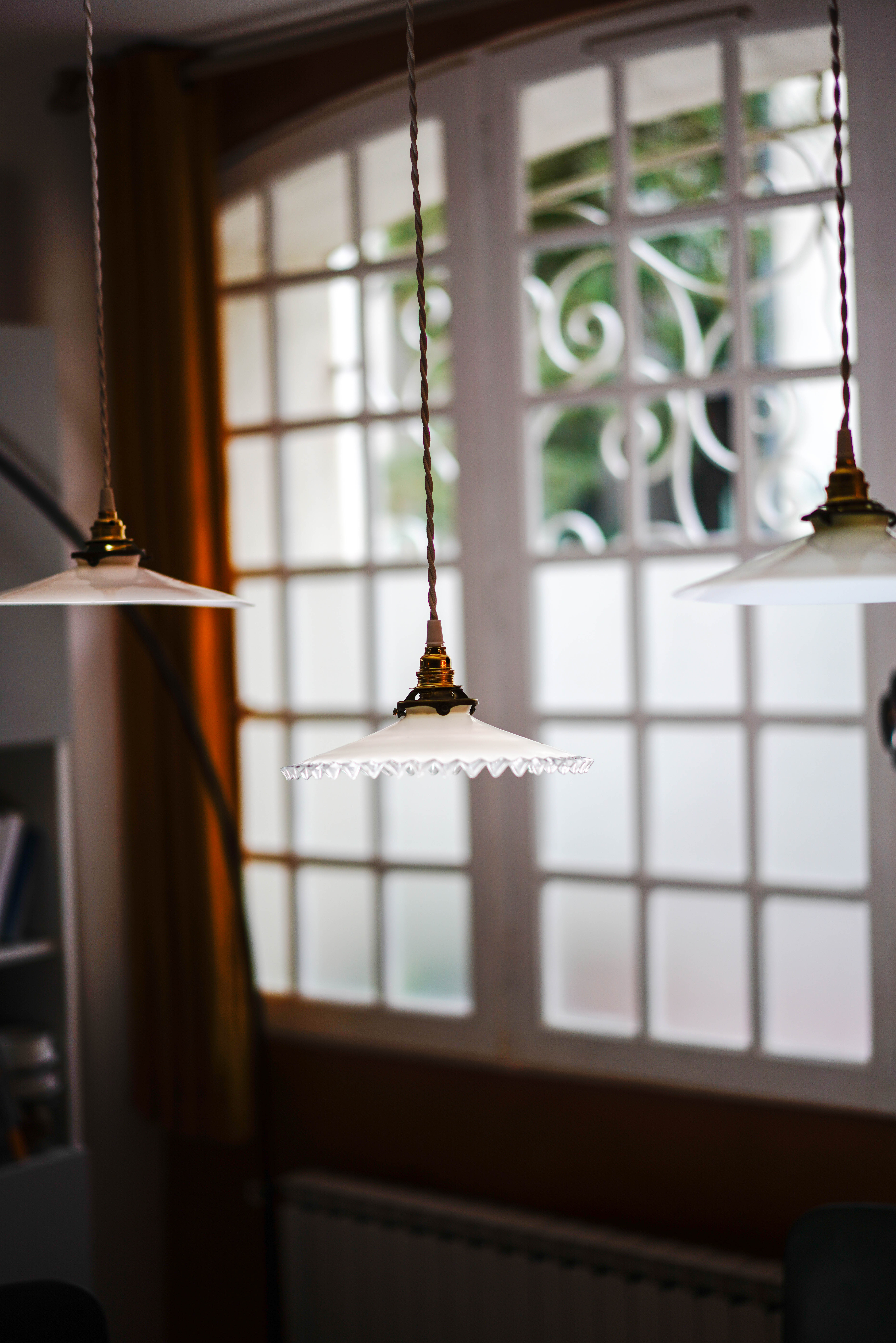 Trio suspensions opaline