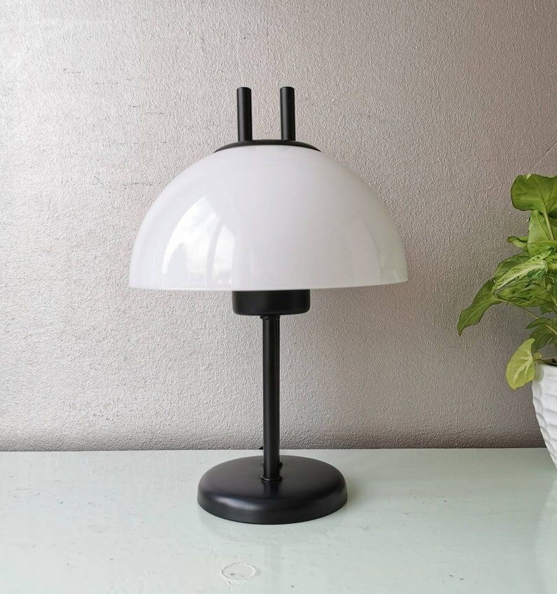 Vintage design table lamp Steinhauer, 80s