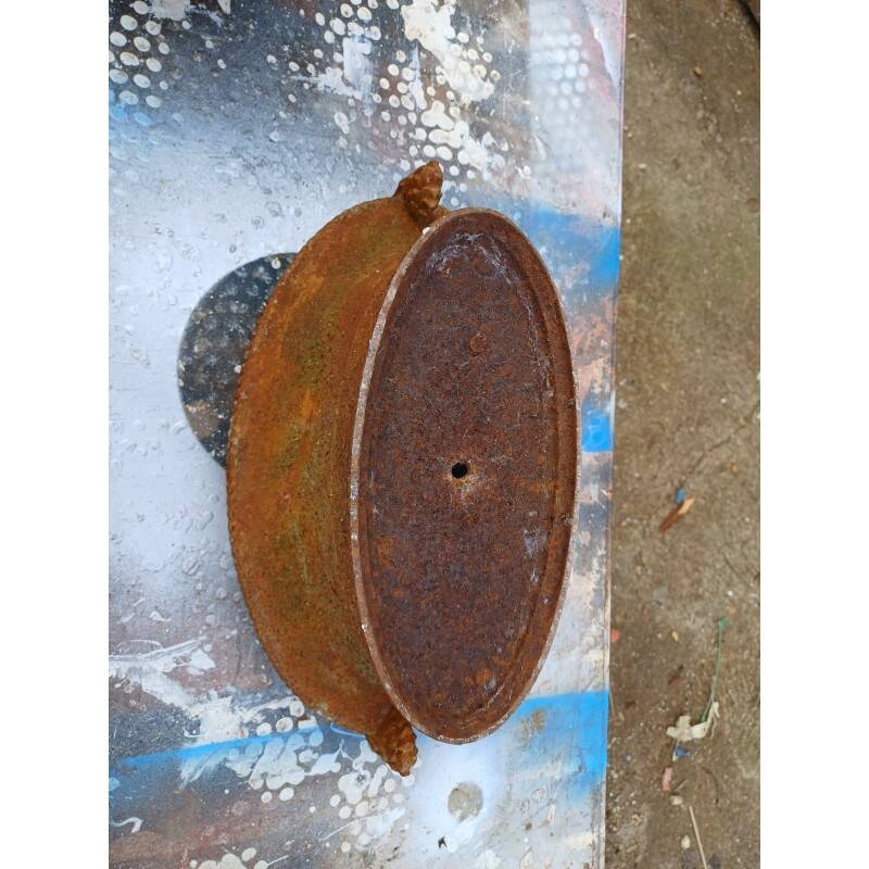 3 cast iron planters 1900: Charleville - Mézières