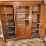 Trade library with showcase