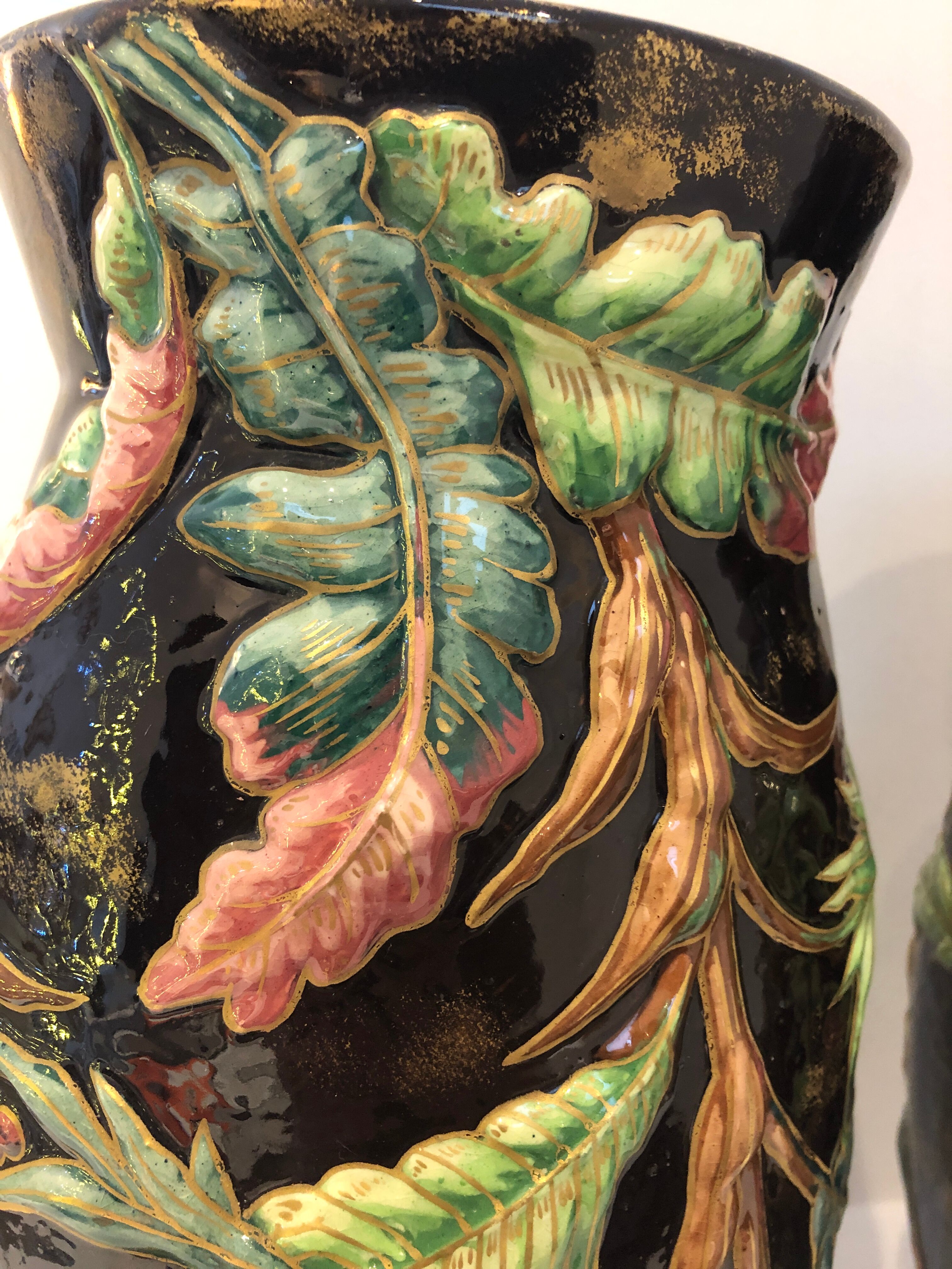 Paire de vases "Aux Hérons" Barbotine Longchamp, début 20ème