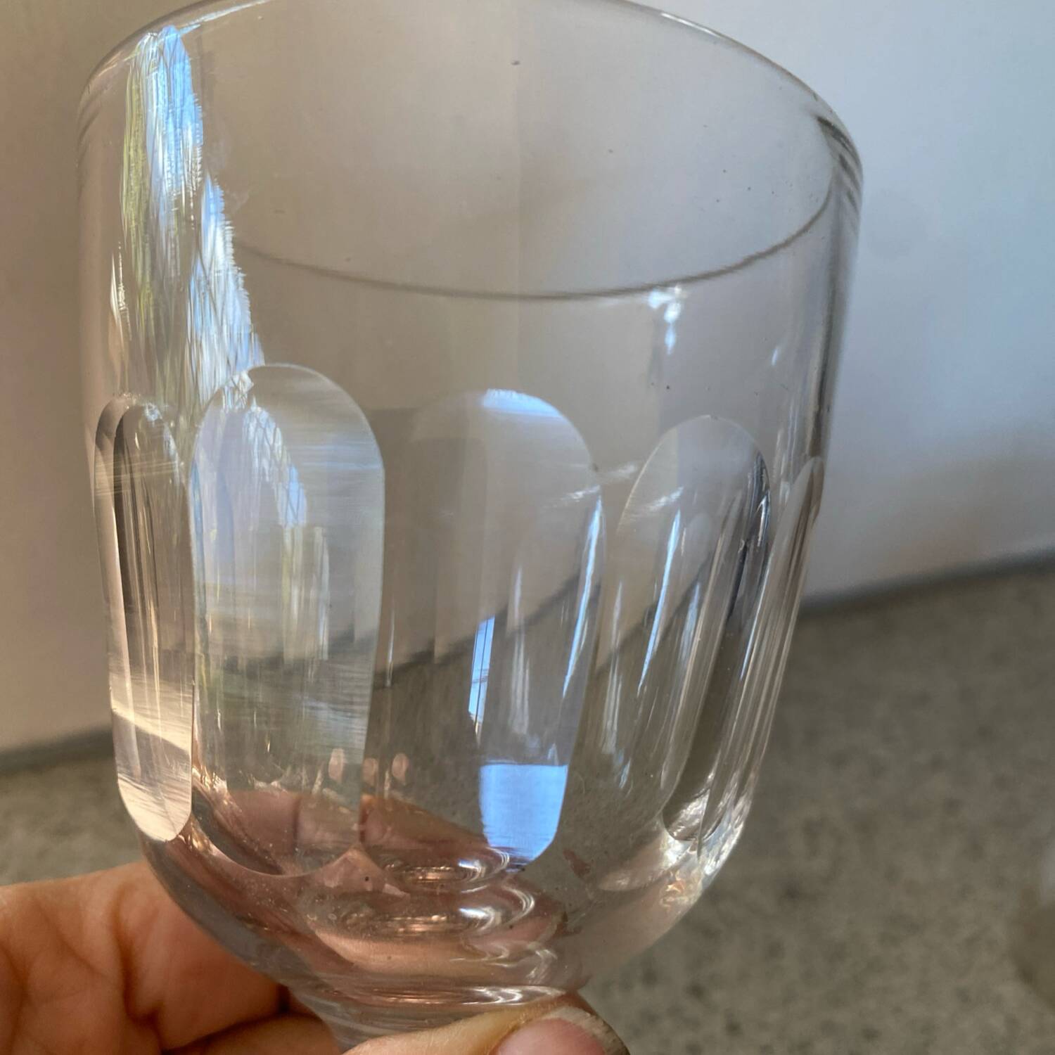 1 verre à pied eau ou vin rouge modèle Medicis XIXe s