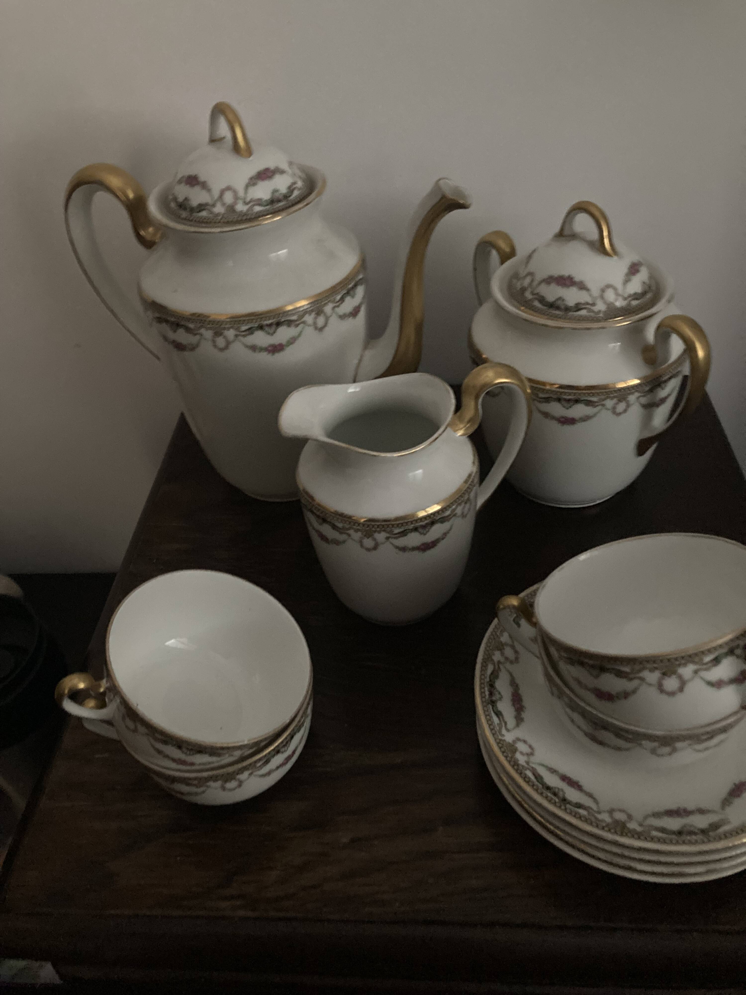 Complete café service porcelain Limoges William Guérin