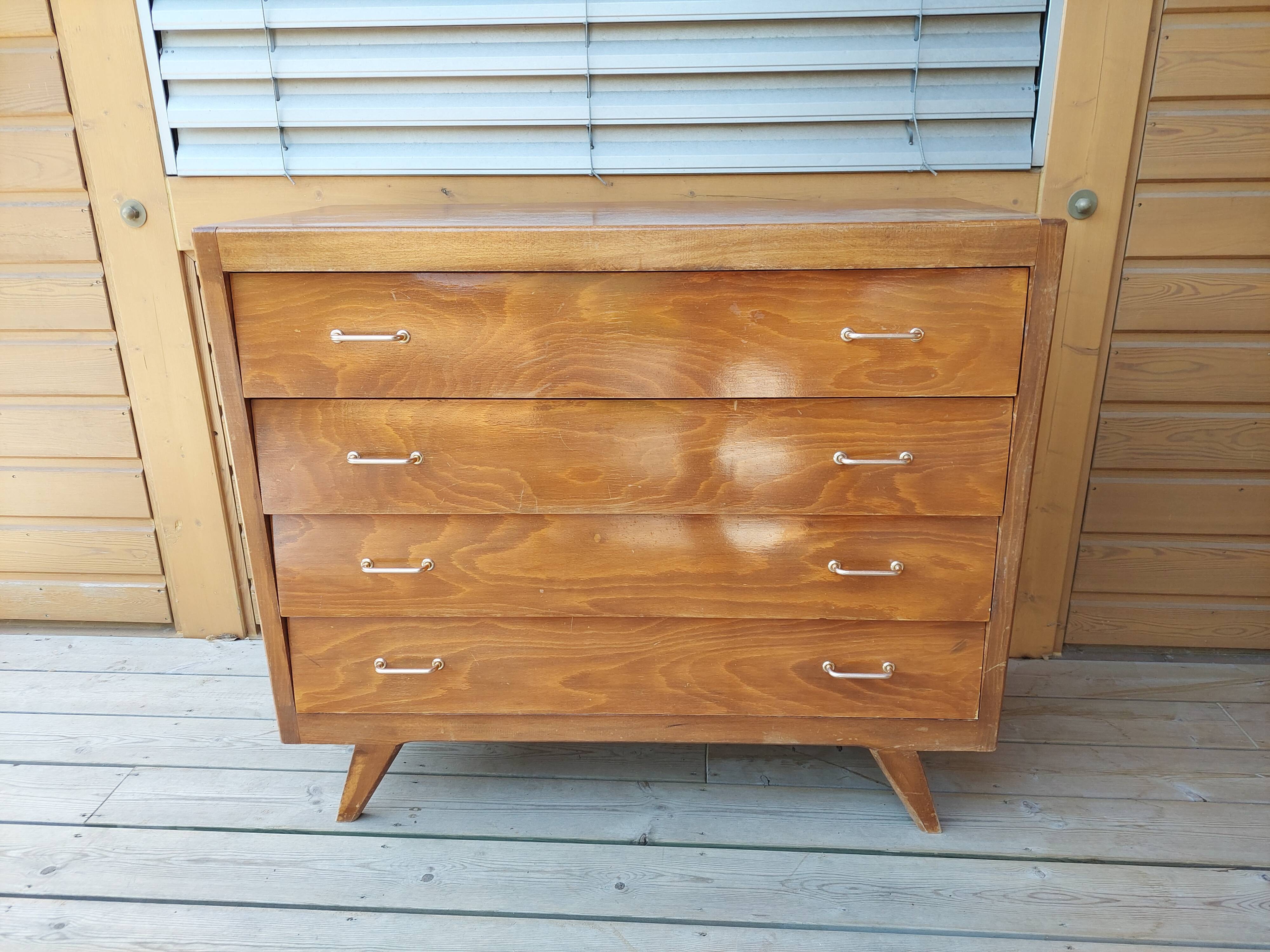 Commode vintage