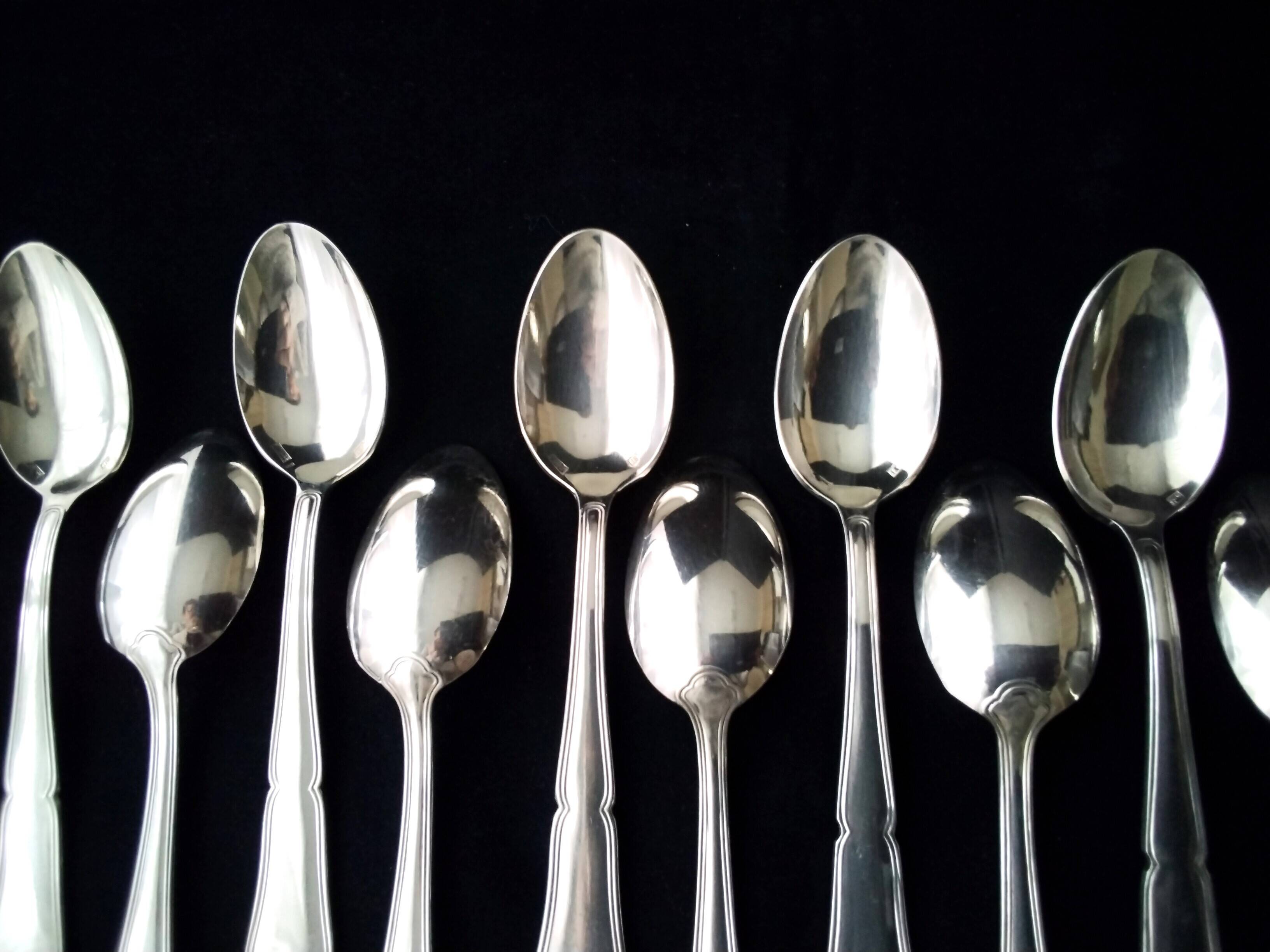 10 Silver-plated teaspoons, Regency Style