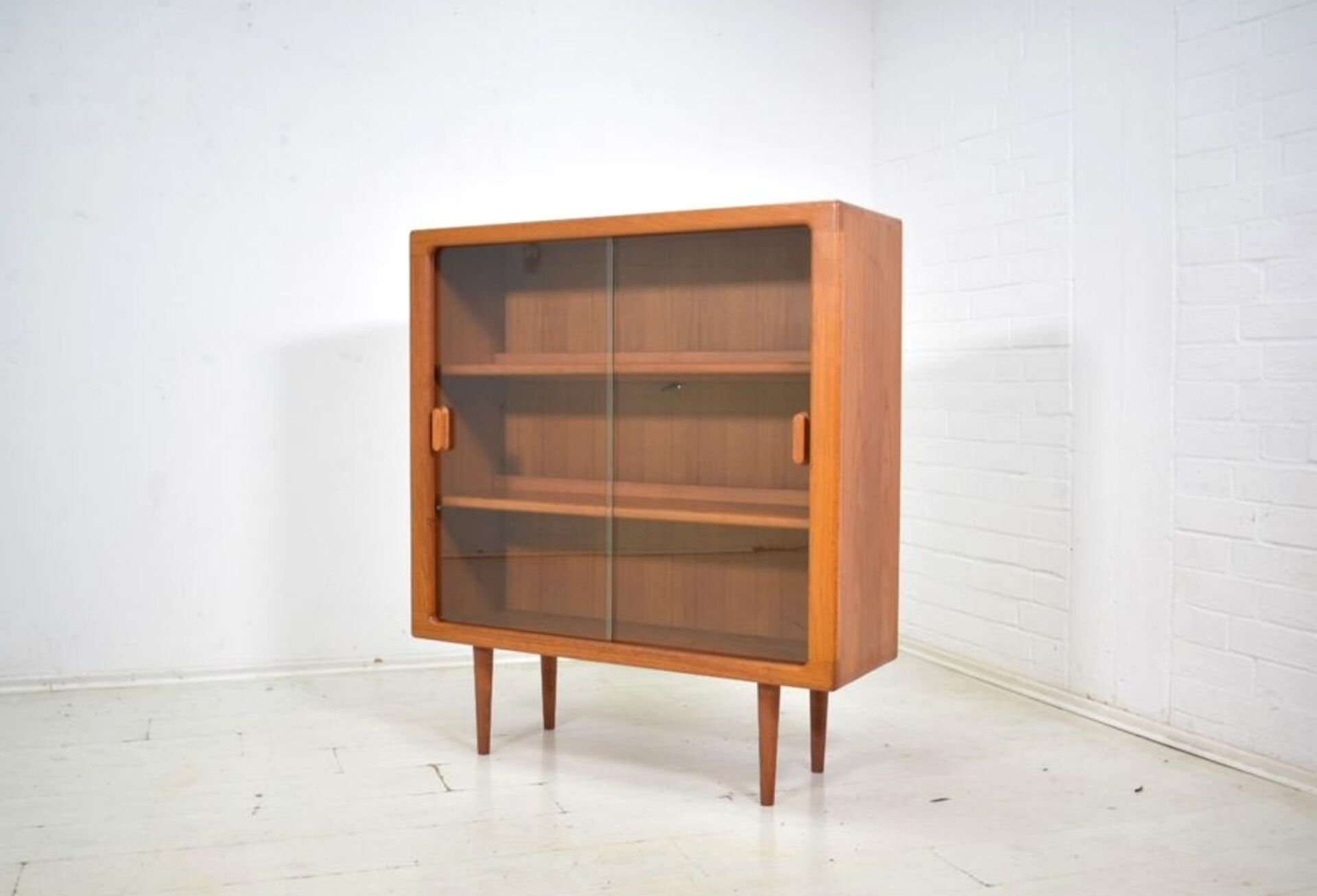 Showcase by CFC Silkeborg 1960s Danish teak Scandinavian display cabin