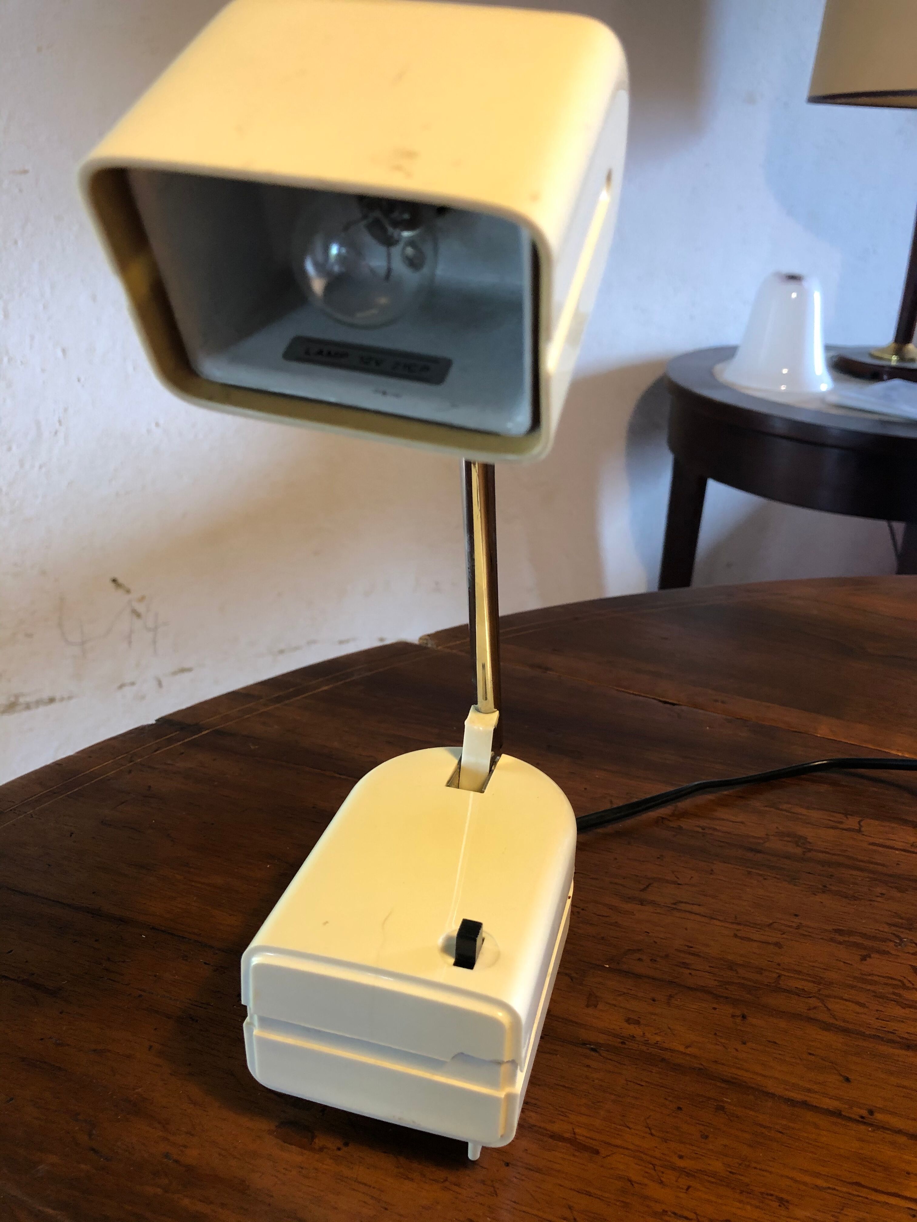 Vintage telescopic lamp