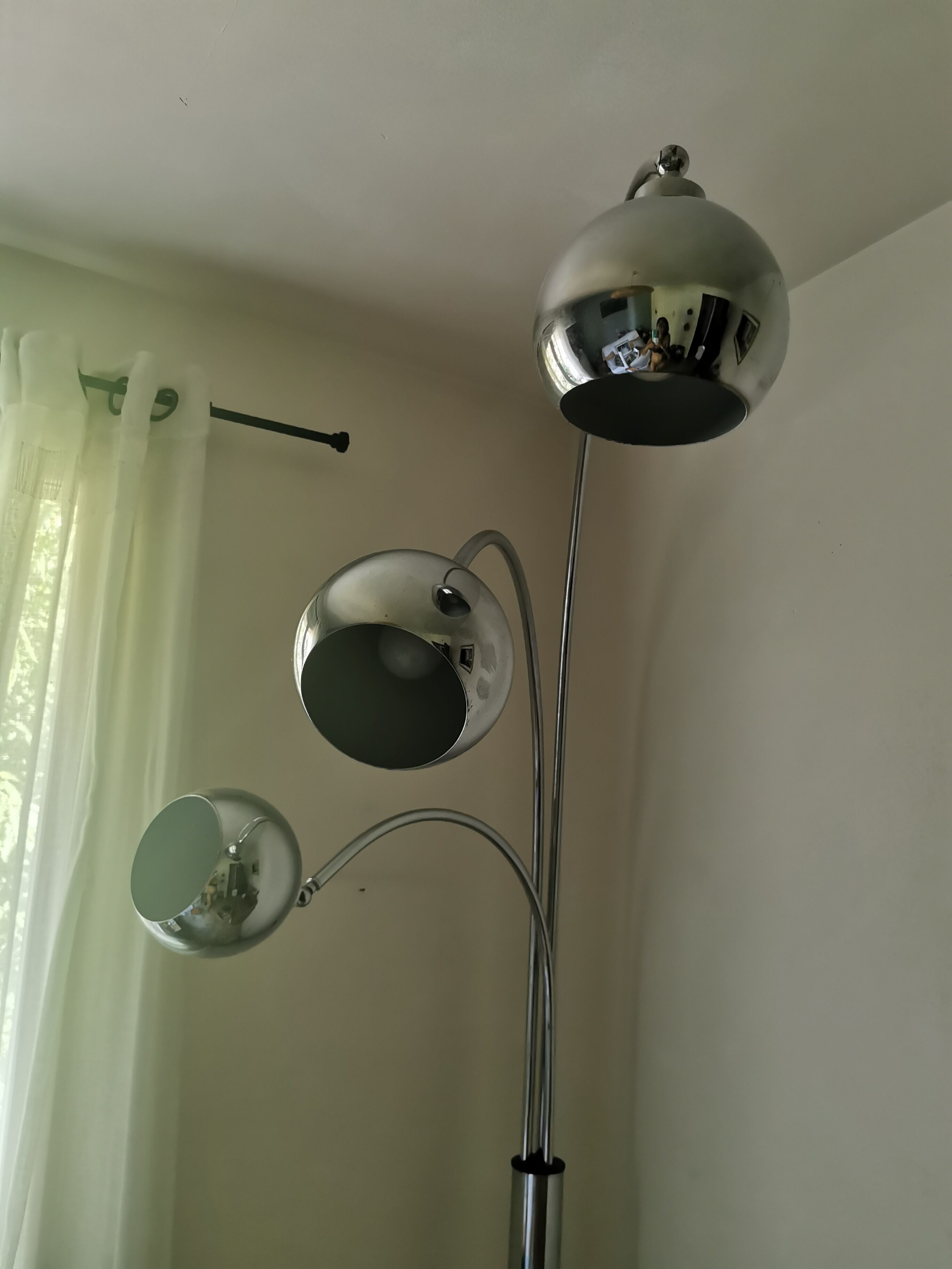 Lamp in the style of Goffredo Reggiani.