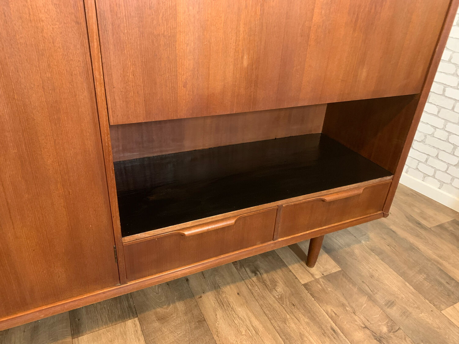 Scandinavian Upper Enfilade Fristho 1960