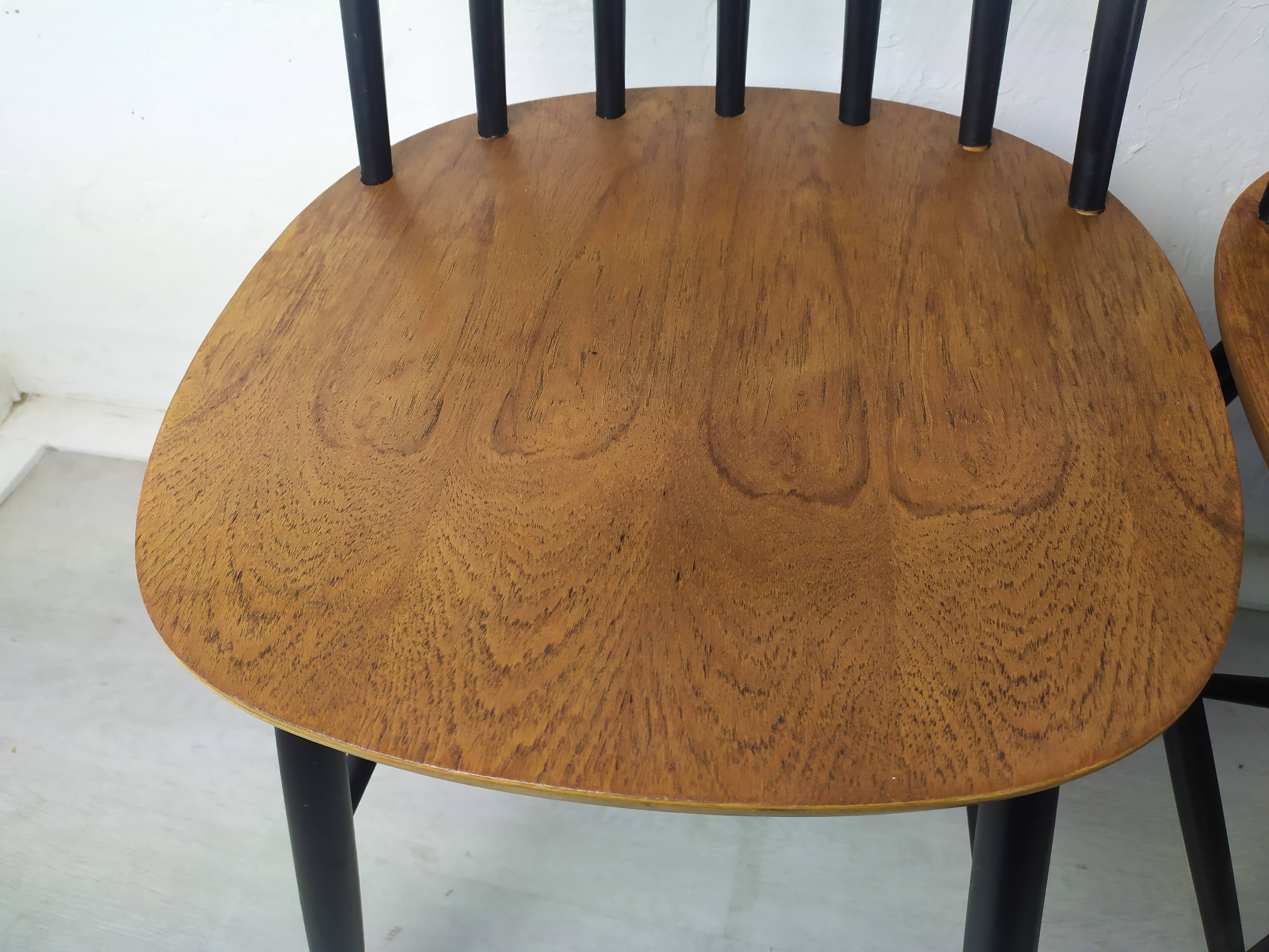 6 Scandinavian chairs