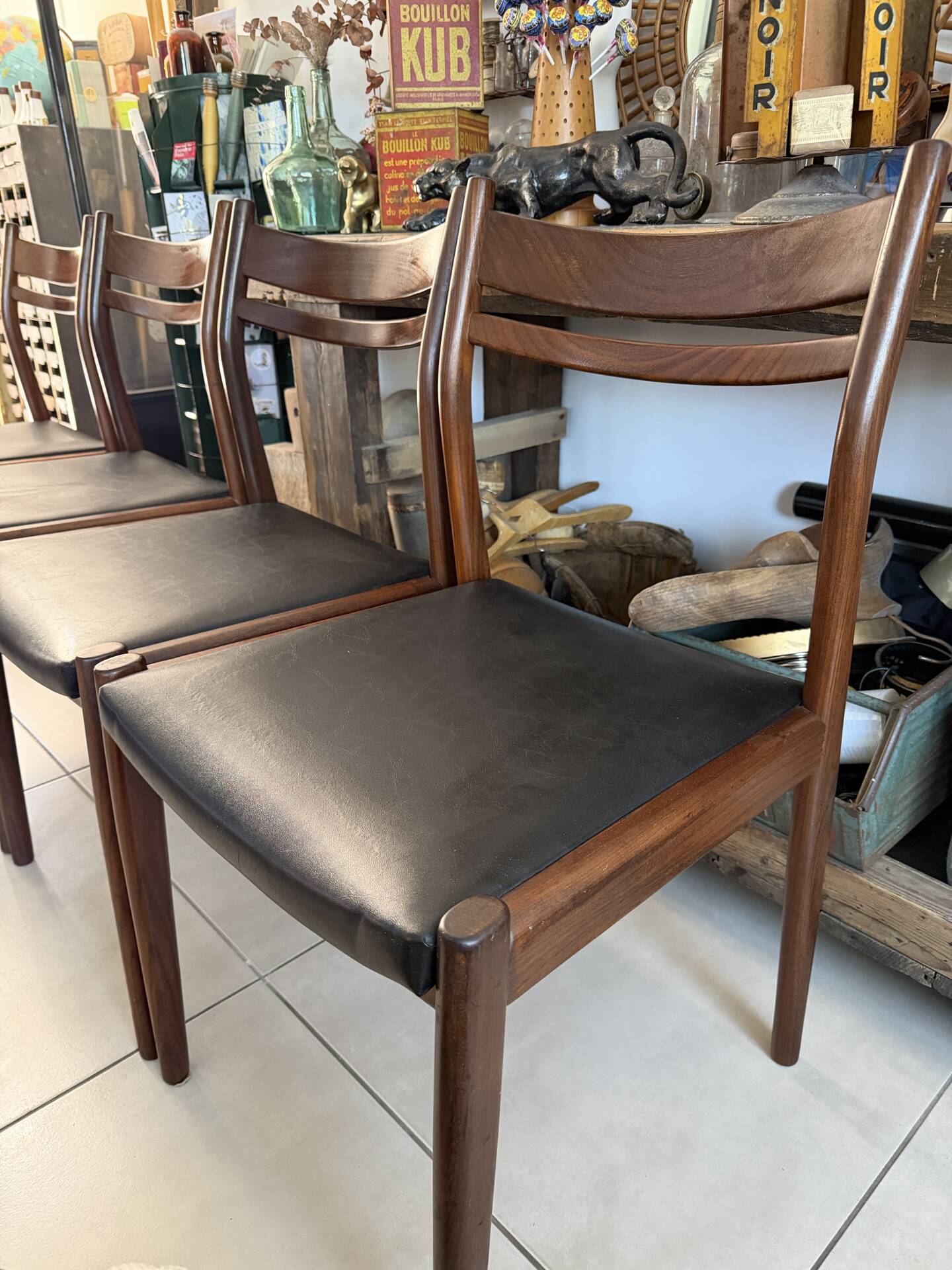 4 Chaises Mid-Century "Style Møller" – Gessef (Italie, 1960)