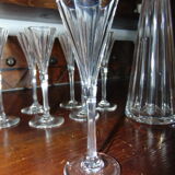 Crystal liquor service